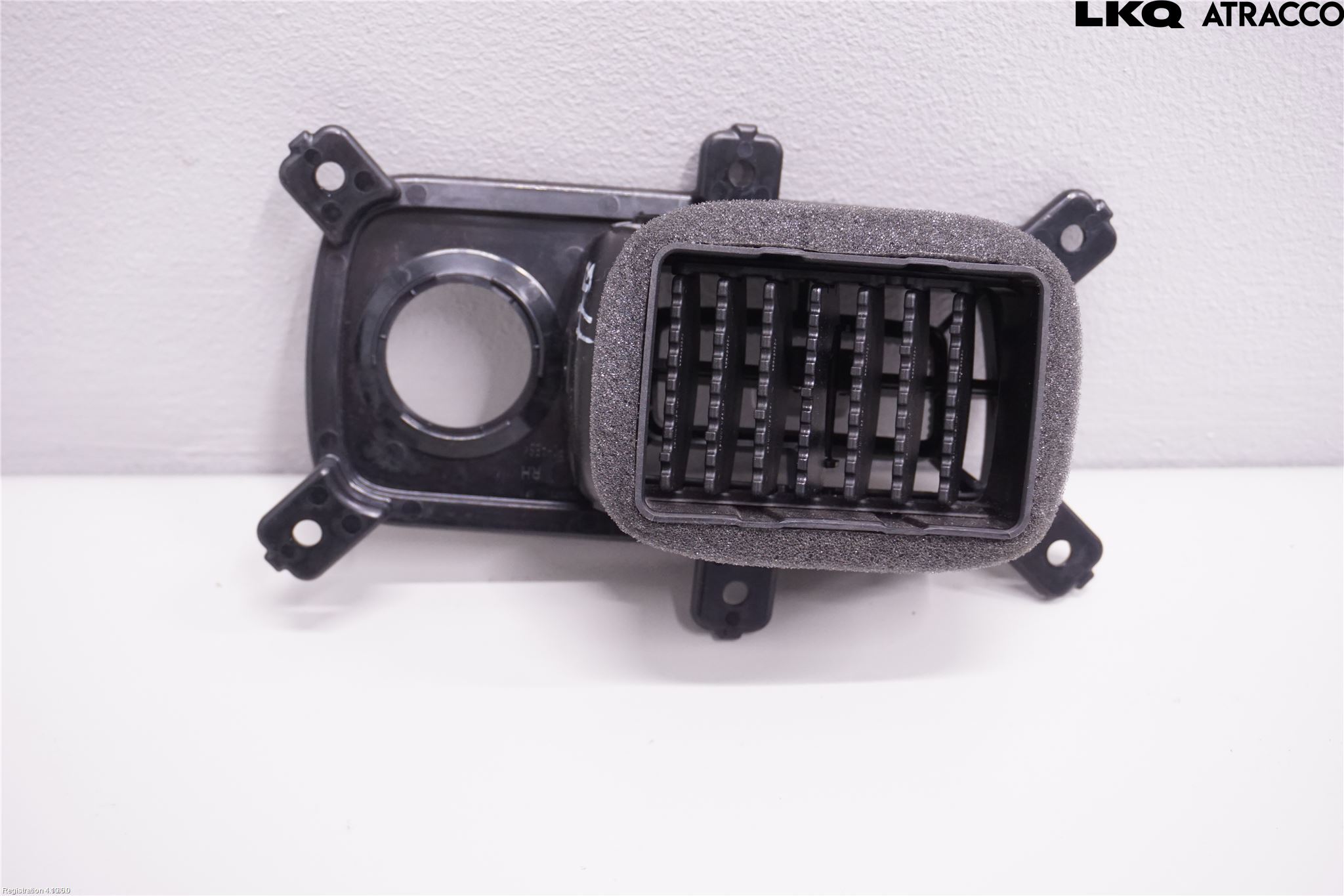 Kia SORENTO 21- Defrosterkanal-Munstycke