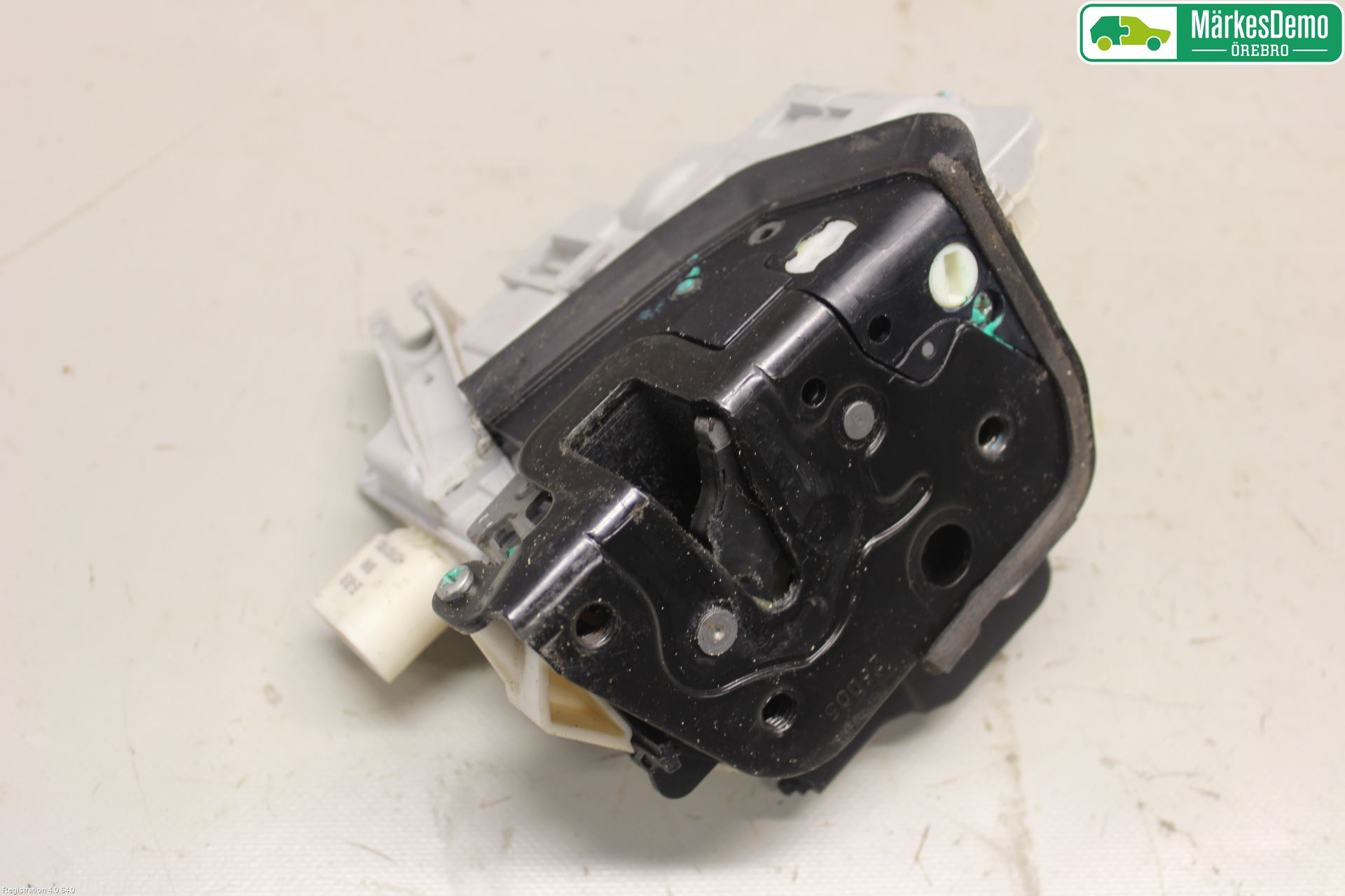 Audi A4/S4 05-07 Låskista-Dörrlås