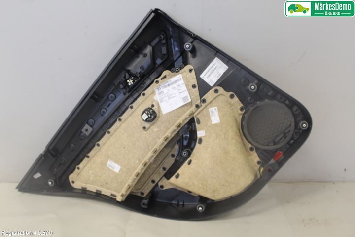 Volkswagen VW GOLF / E-GOLF VII 13-20 Dörrklädsel Hö