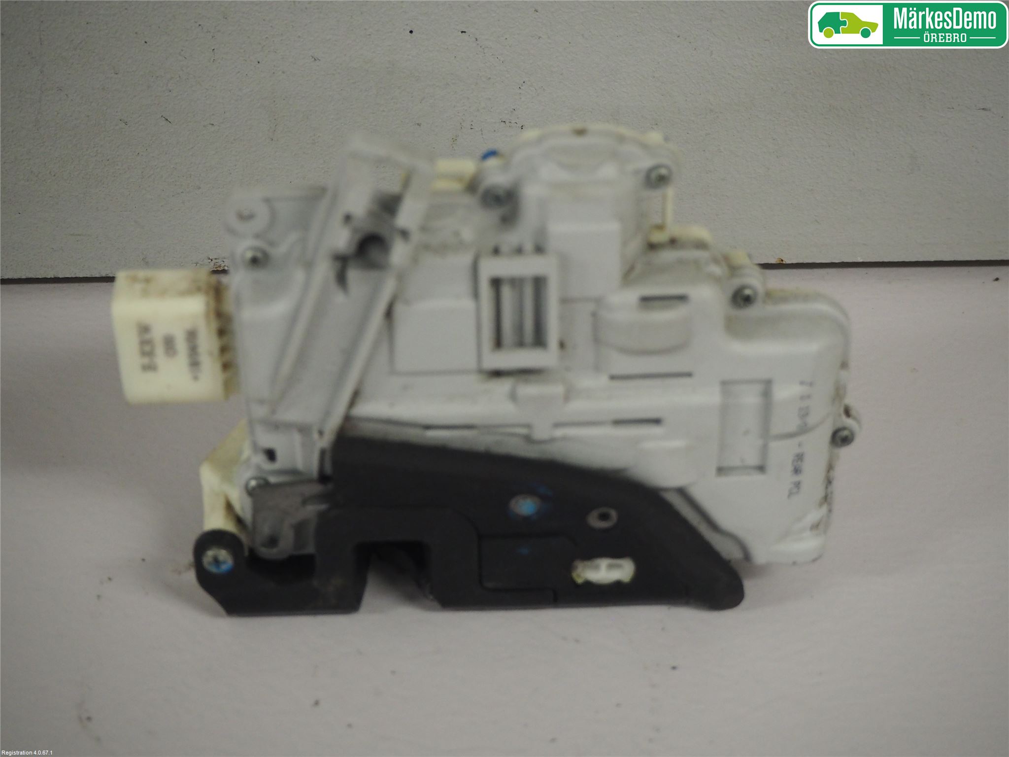 Audi A6/S6     05-11 Låskista-Dörrlås