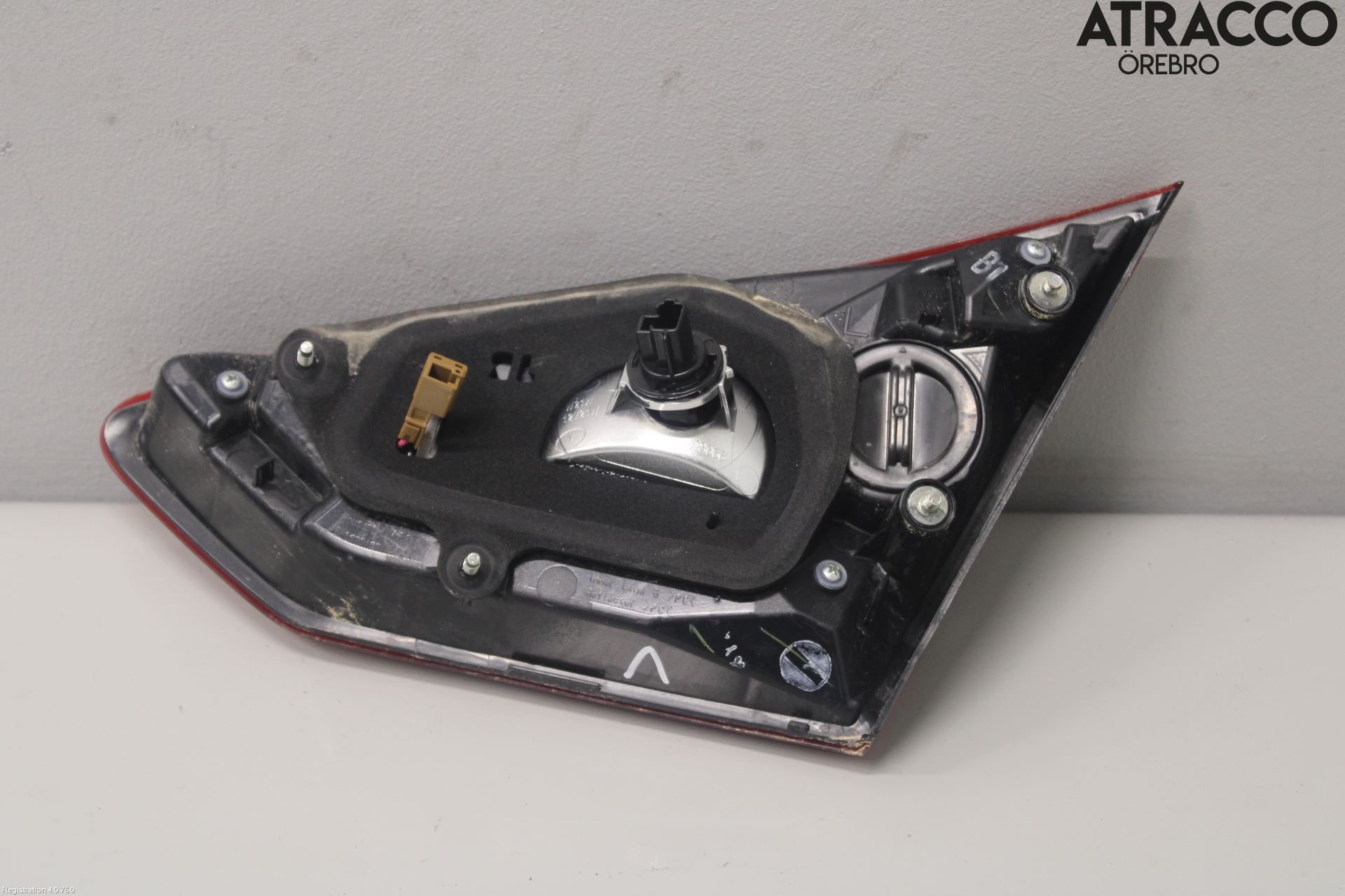 Nissan PULSAR Bakljus Lucka Vä