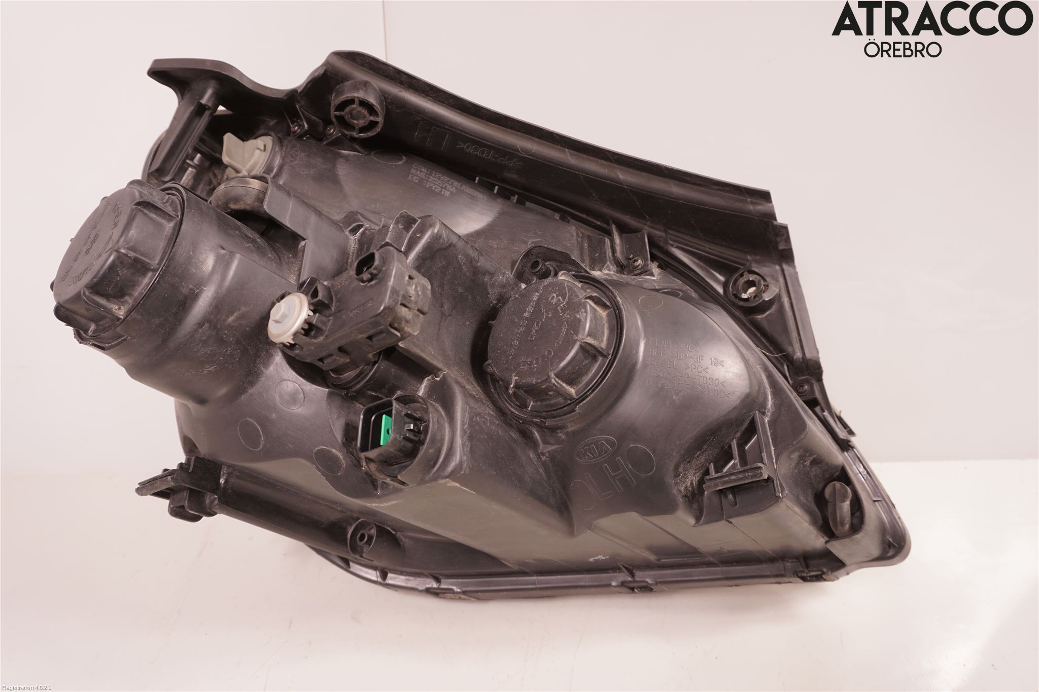 Kia CARENS II 07-12 Strålkastare Vänster