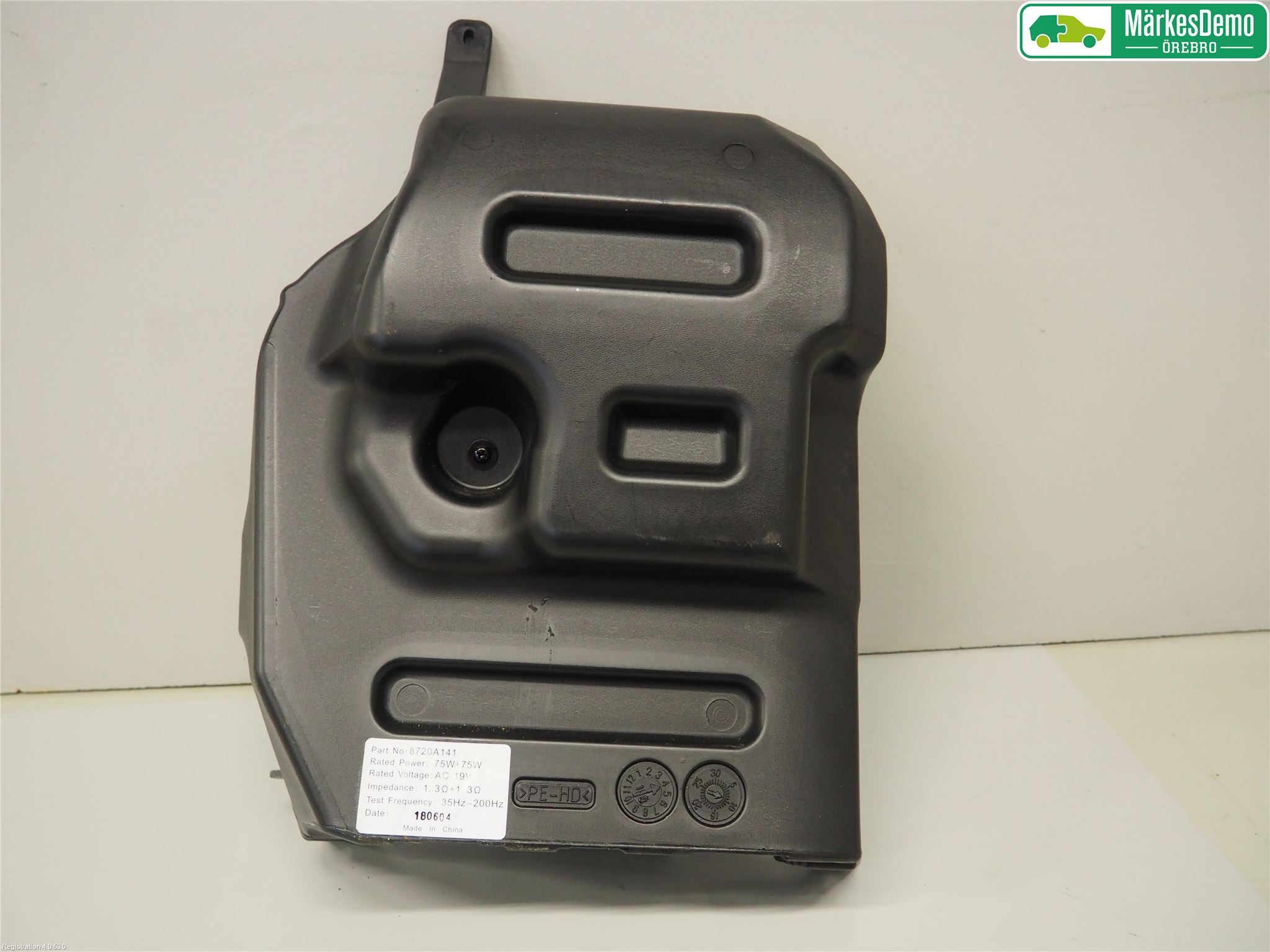 Mitsubishi OUTLANDER 13-21 Högtalare