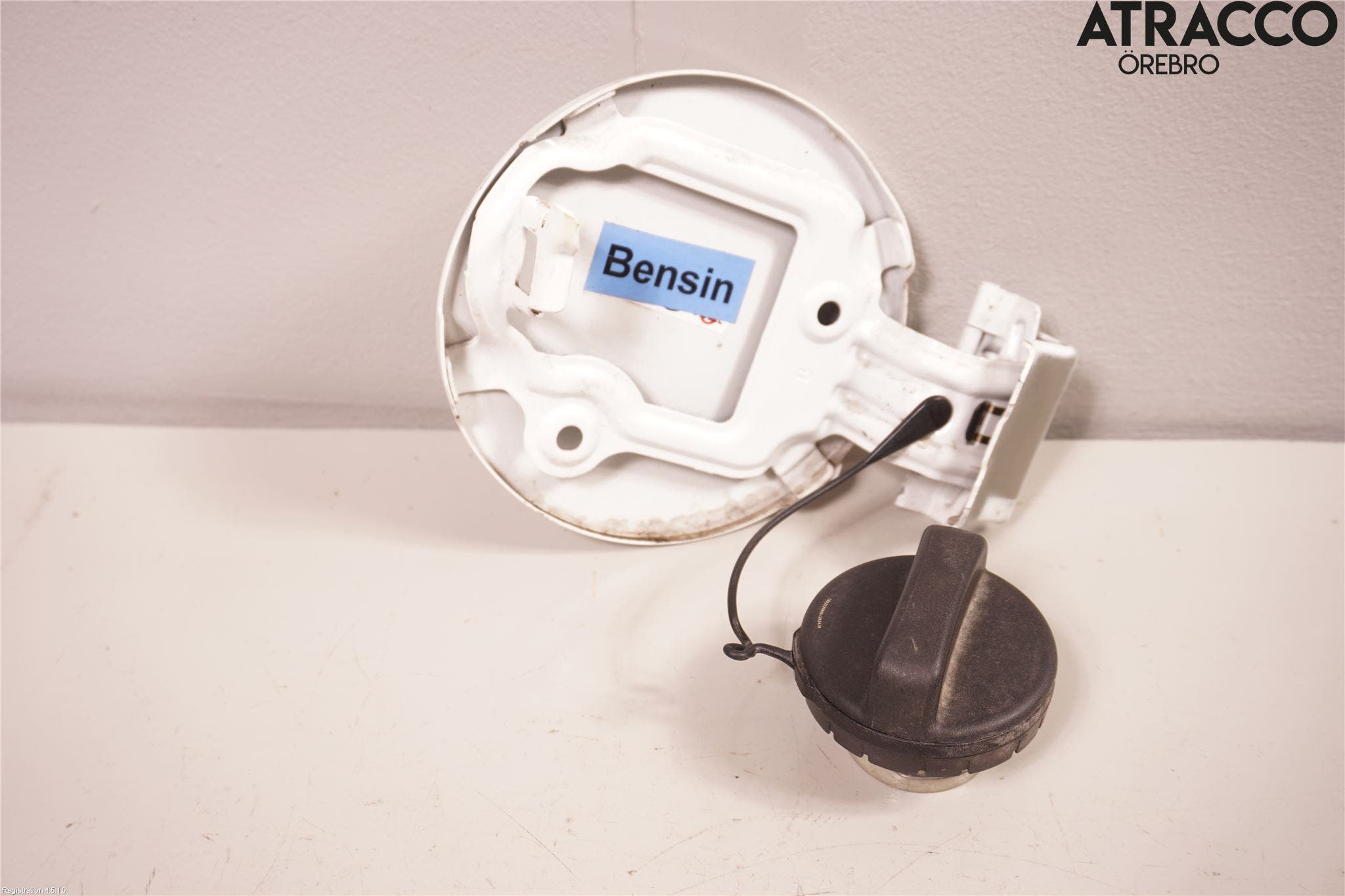 Toyota YARIS XP130 15-20 Tanklucka