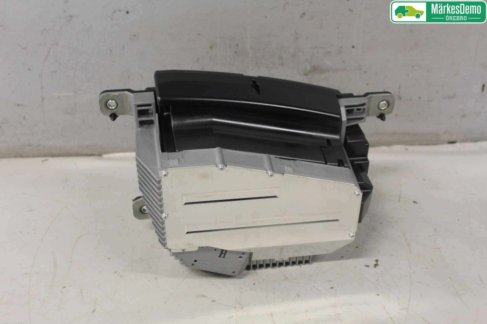 BMW X6 E71/E72   08-14 Bildskärm