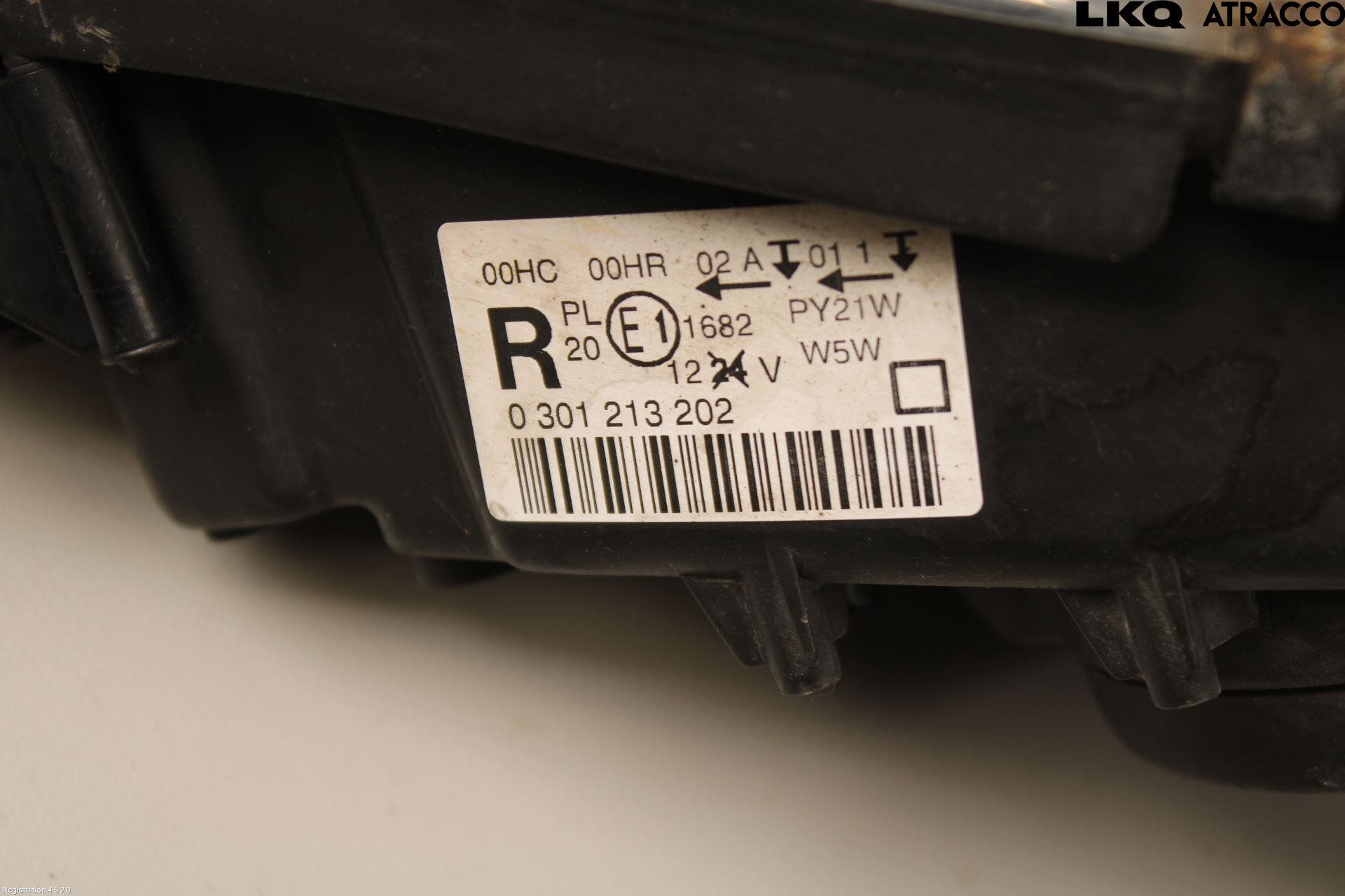 Peugeot 407 Strålkastare Höger