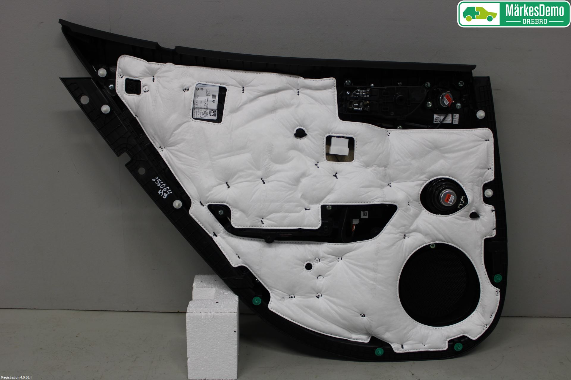 Kia STINGER 18- Dörrklädsel Hö