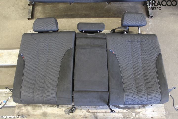 BMW 5 G30/G31/F90 17-23 Inredning Baksäte