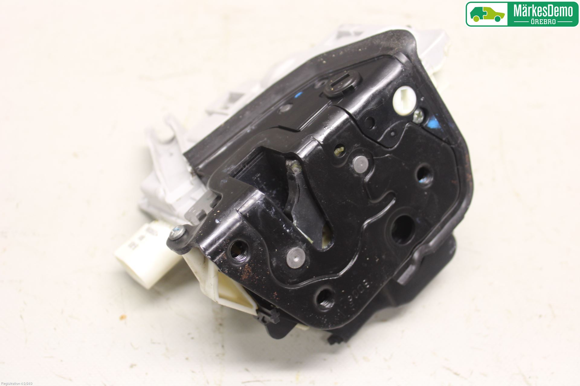 Audi A4/S4 05-07 Låskista-Dörrlås