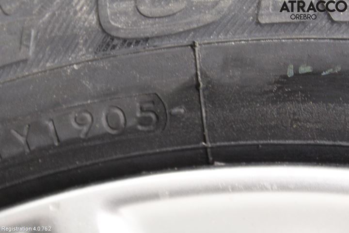 Subaru OUTBACK   04-06 Sommardäck Med Fälg