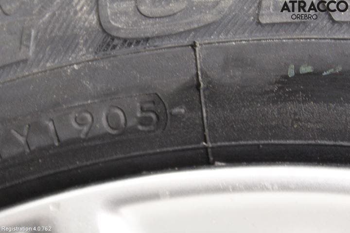 Subaru OUTBACK   04-06 Sommardäck Med Fälg