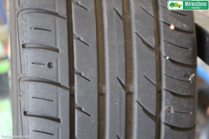 Nissan PULSAR Sommardäck Med Fälg