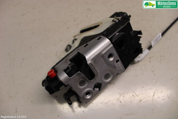 Peugeot 2008 13-20 Låskista-Dörrlås