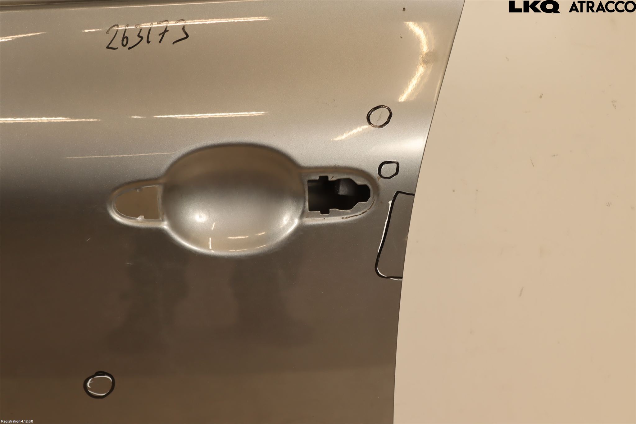 Nissan JUKE 14-19 Dörr Fram Vänster