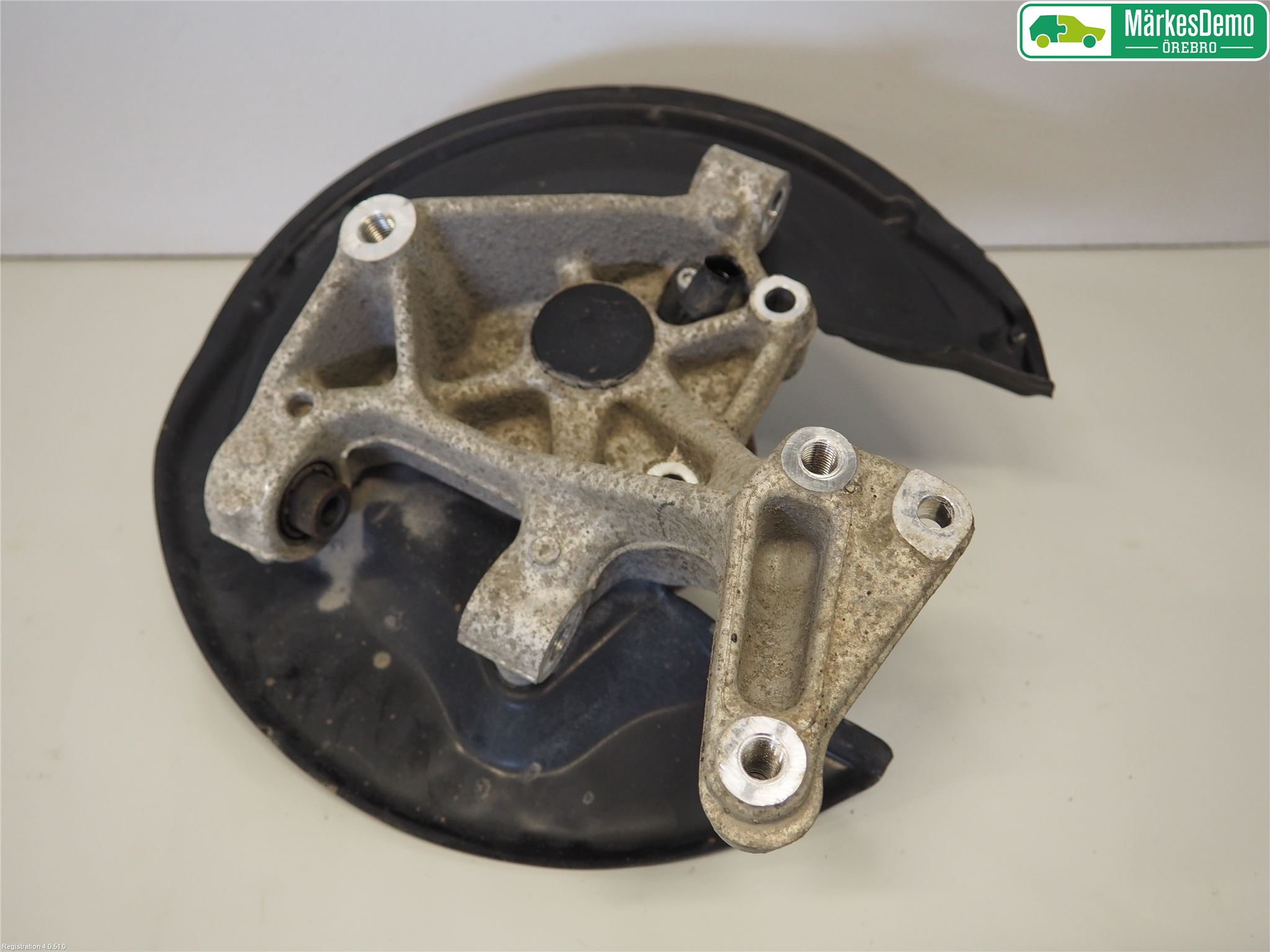 Volkswagen VW SCIROCCO 09-17 Hjullagerhus-Spindel Vä B