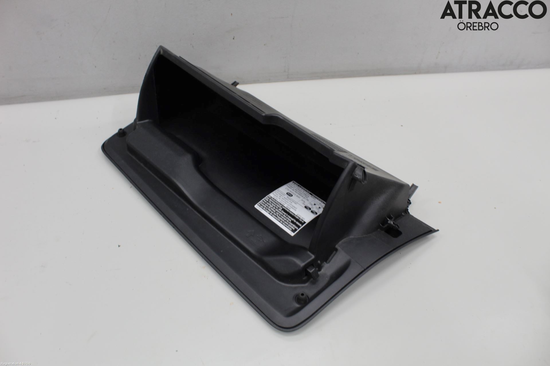 Toyota YARIS XP130 12-14 Handskfack