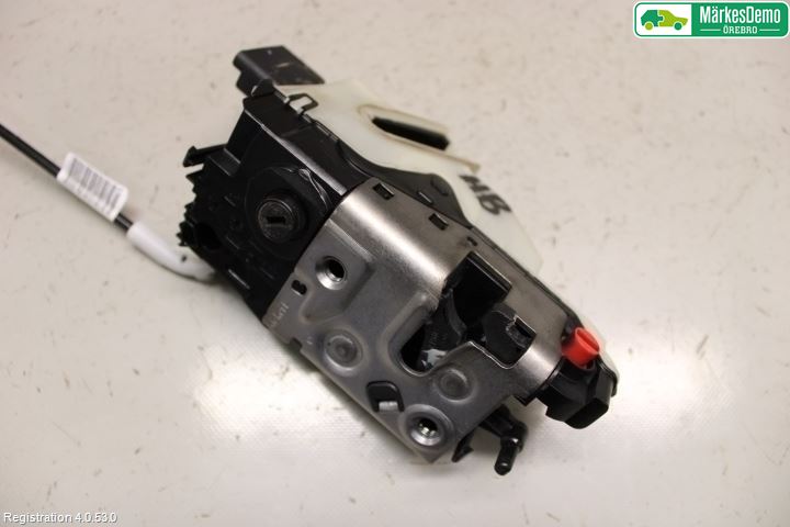 Peugeot 2008 13-20 Låskista-Dörrlås