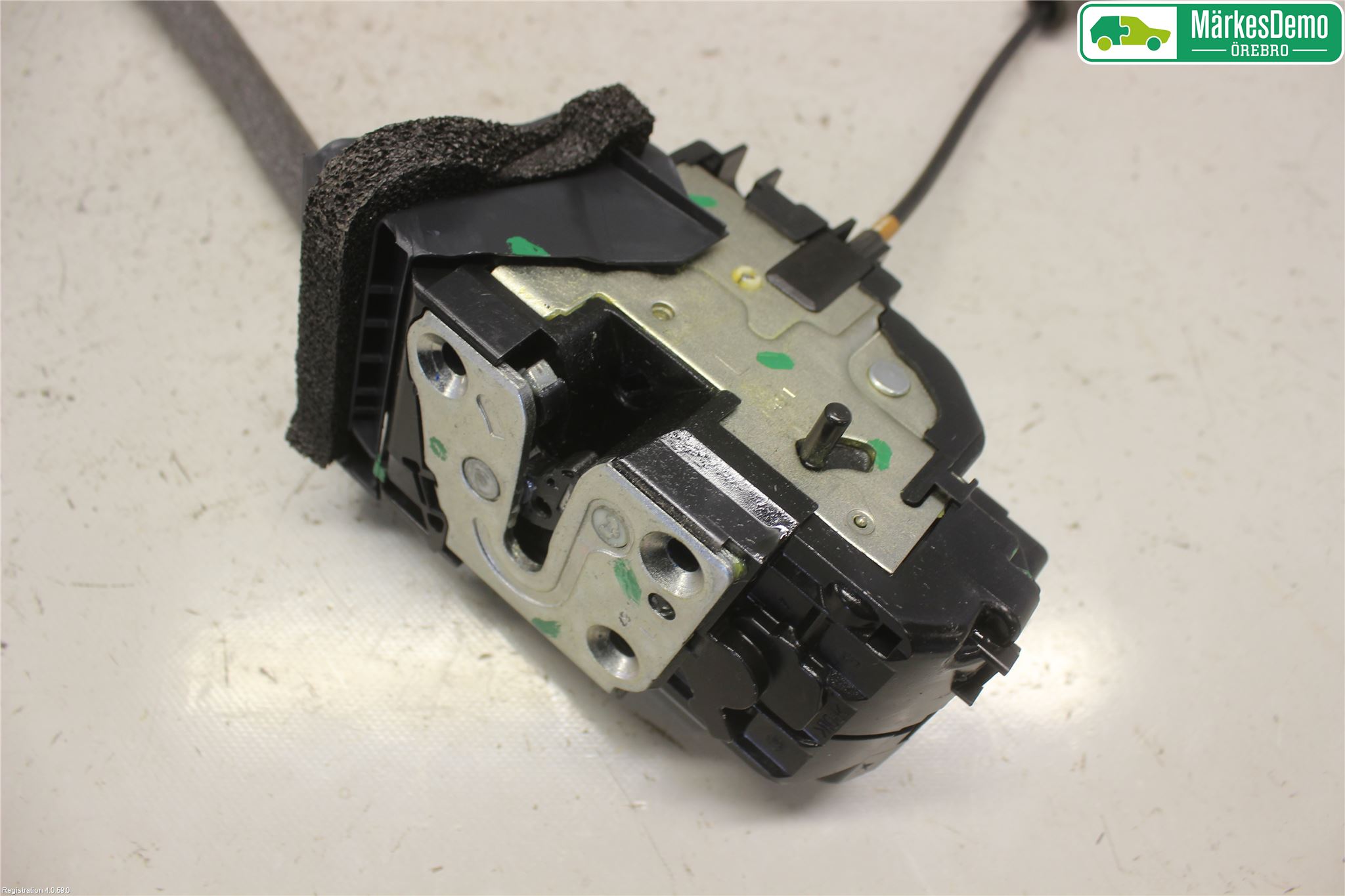 Nissan JUKE 10-14 Låskista-Dörrlås