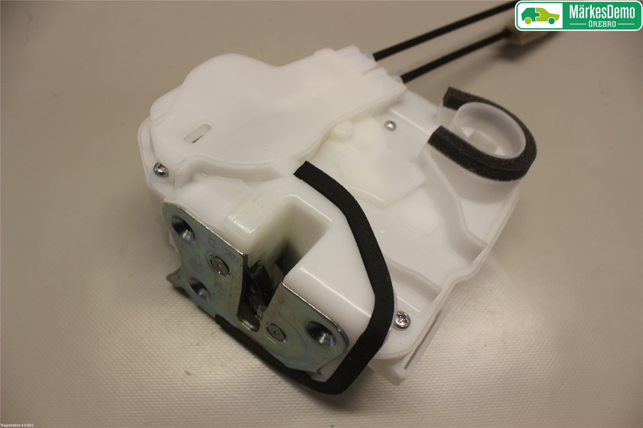 Mitsubishi OUTLANDER 13-21 Låskista-Dörrlås