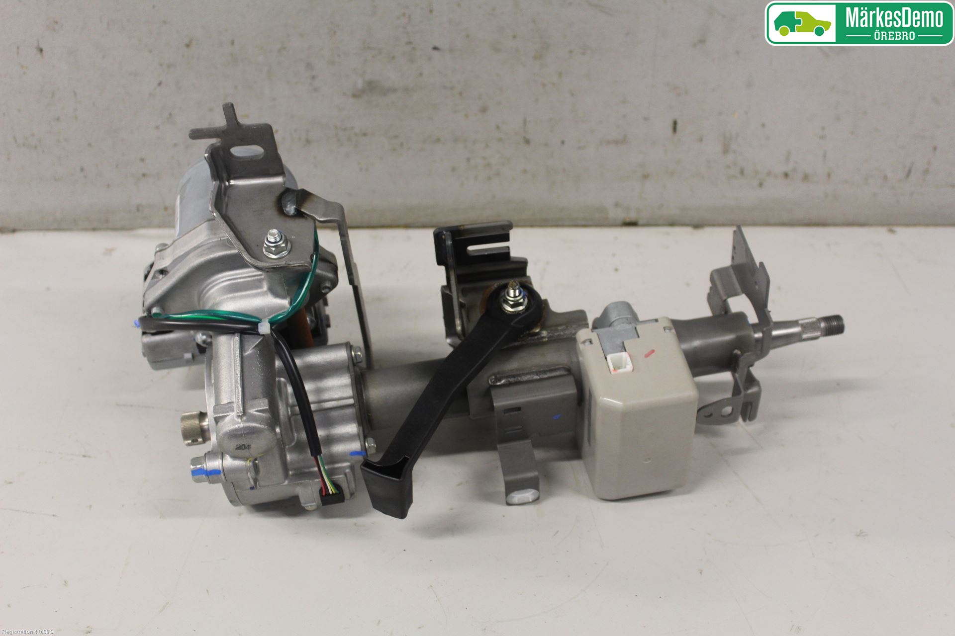Nissan JUKE 14-19 Rattaxelagg Med Inb Servo
