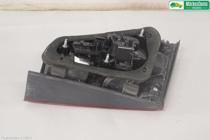 Audi A3/S3 8V 13-20 Bakljus Lucka Vä