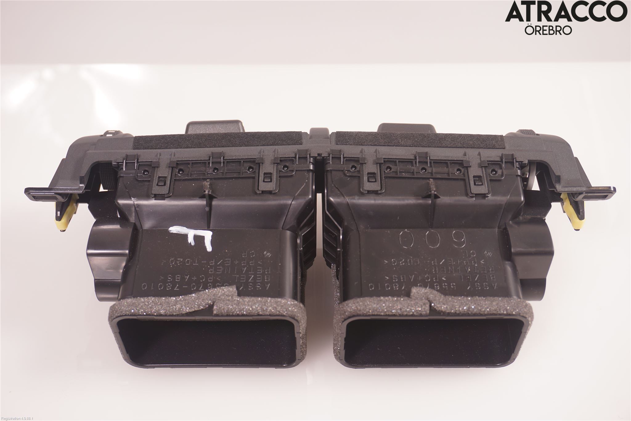 Lexus NX 300h 15-21 Defrosterkanal-Munstycke