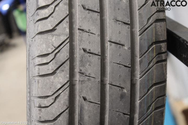 Opel VIVARO 15-19 Sommardäck Med Fälg