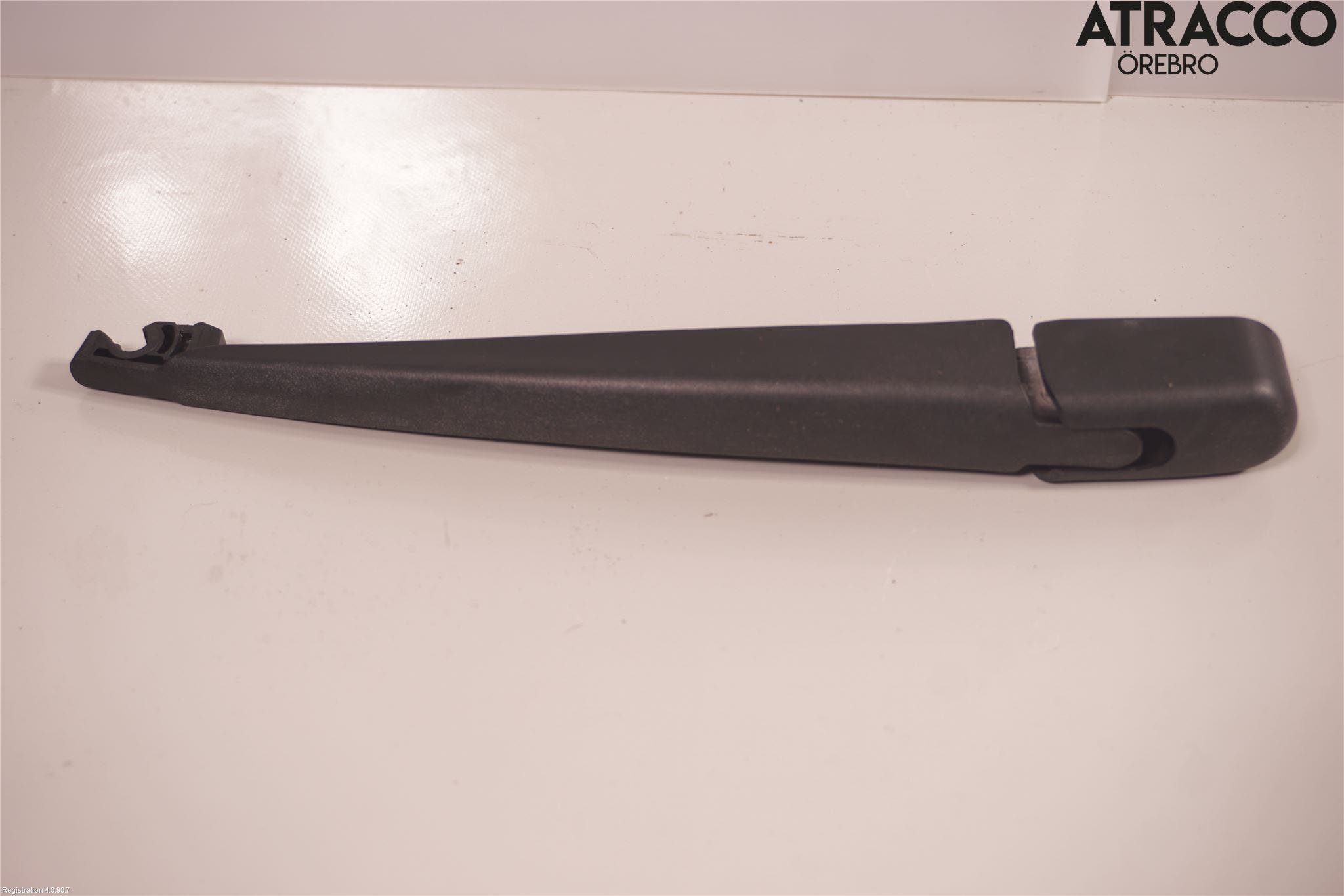 Hyundai i30 FD 07-12 Torkararm-Bakruta