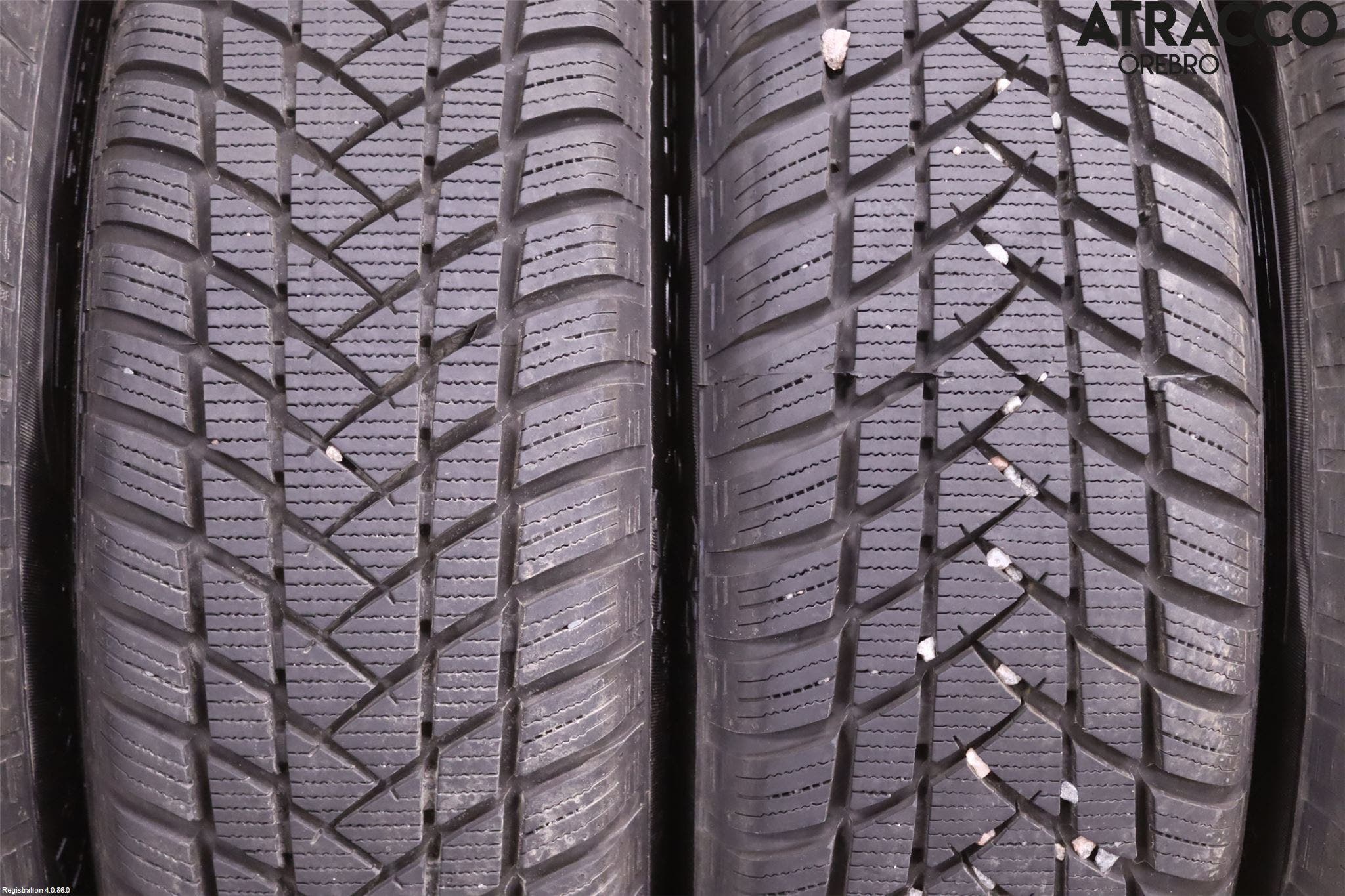 Mitsubishi SPACE RUNNER Vinterdäck Plåtfälg 4St