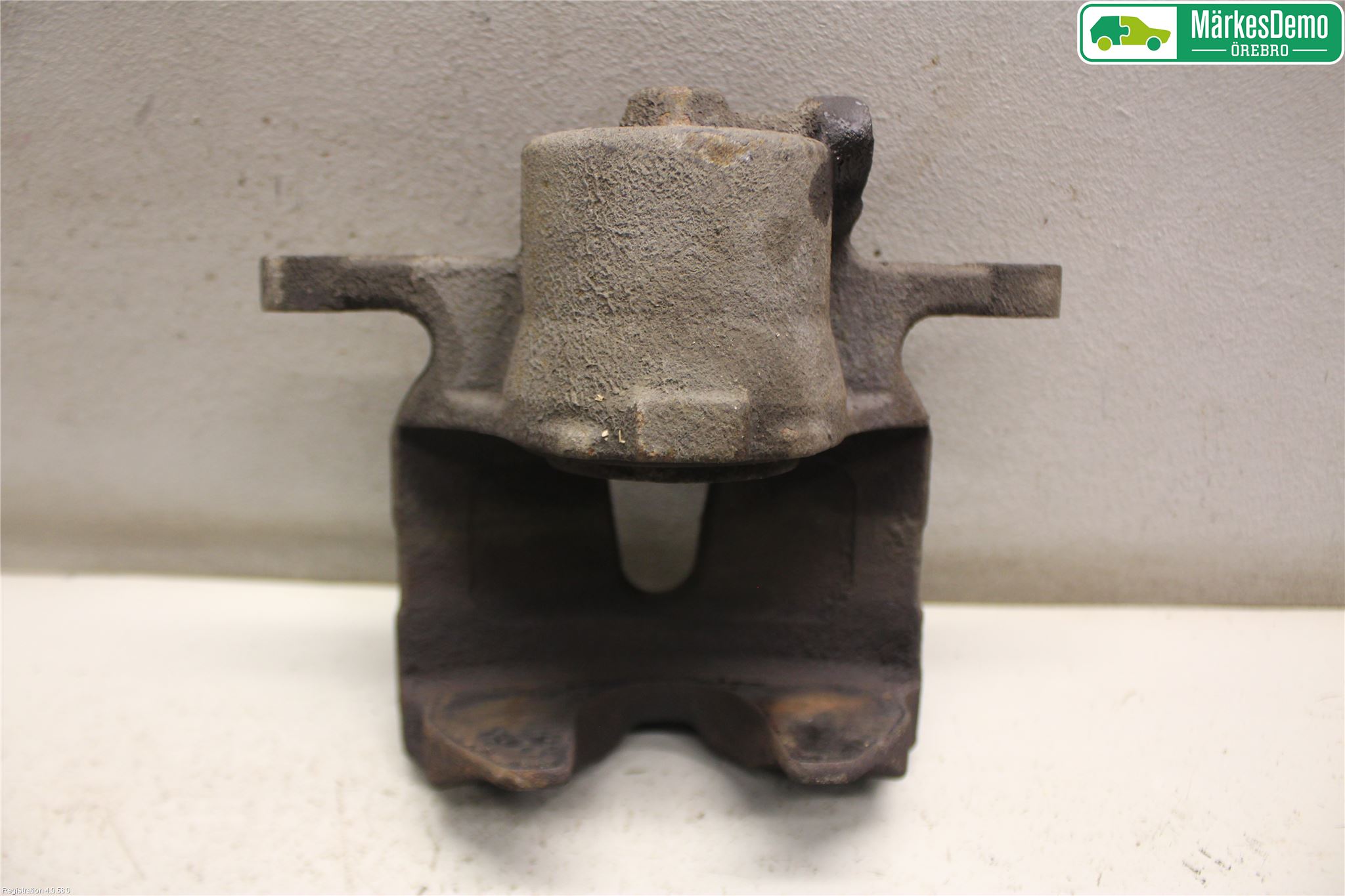 Fiat TIPO/CROSS 16- Bromsok Fram Höger