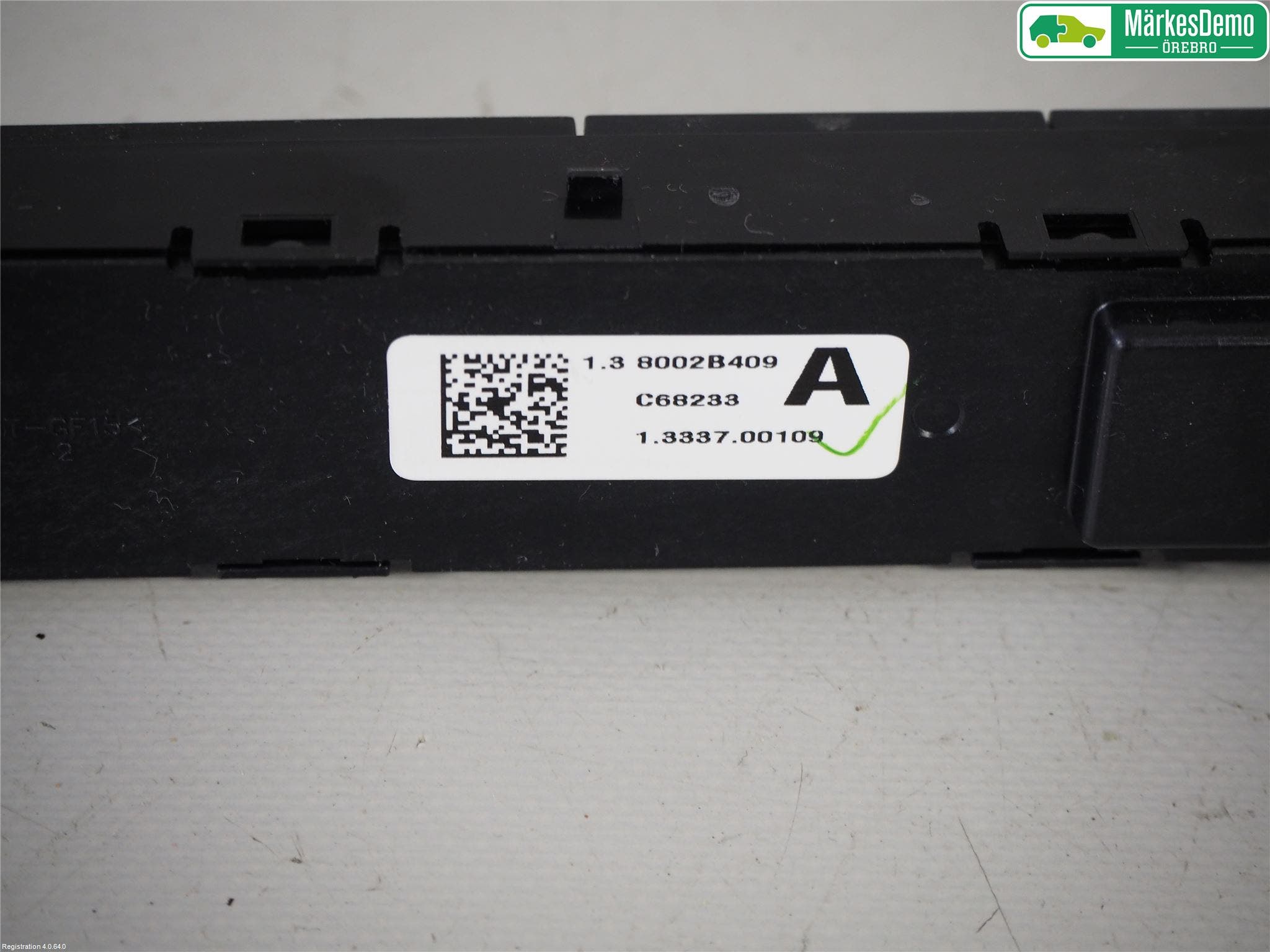 Mitsubishi OUTLANDER 13-21 Strömställare Multifunktion