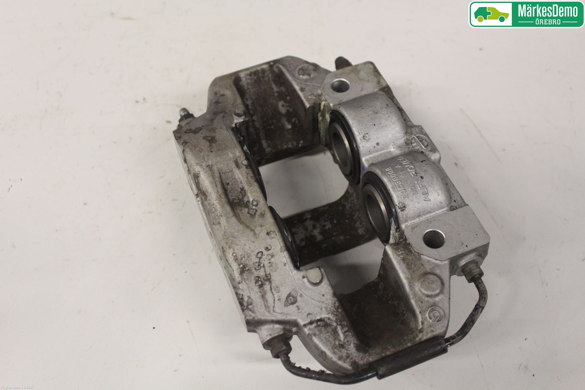 Alfa GIULIA Bromsok Fram Höger