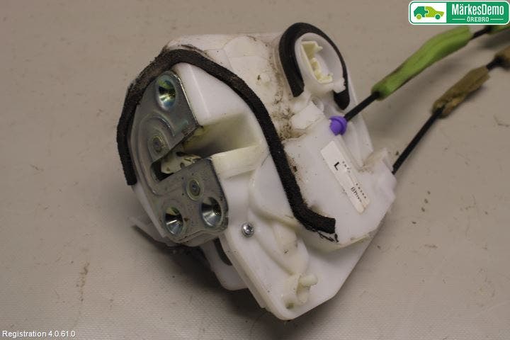 Mazda 3 III 14-19 Låskista-Dörrlås