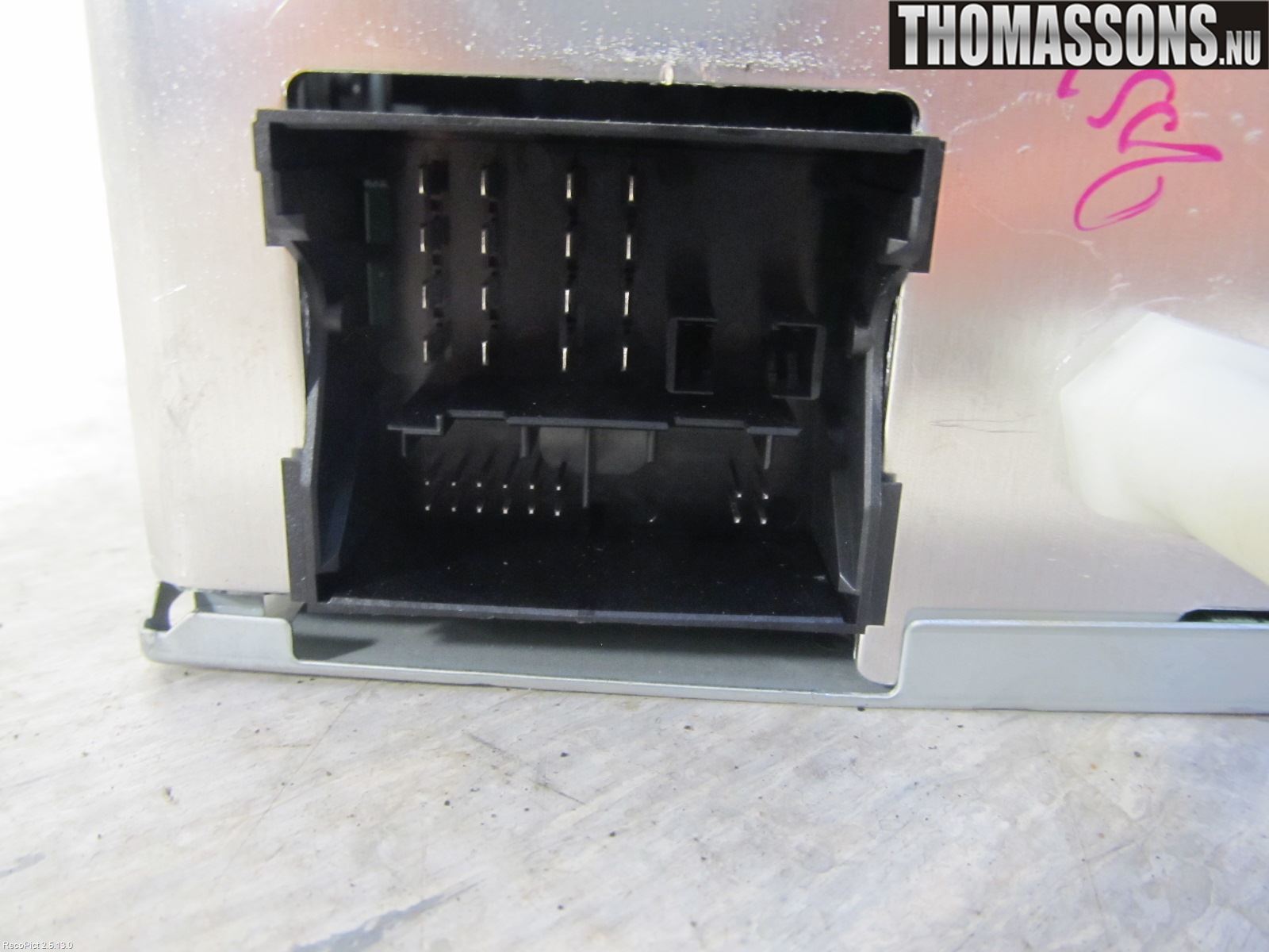 Ford FIESTA     06-08 Radio