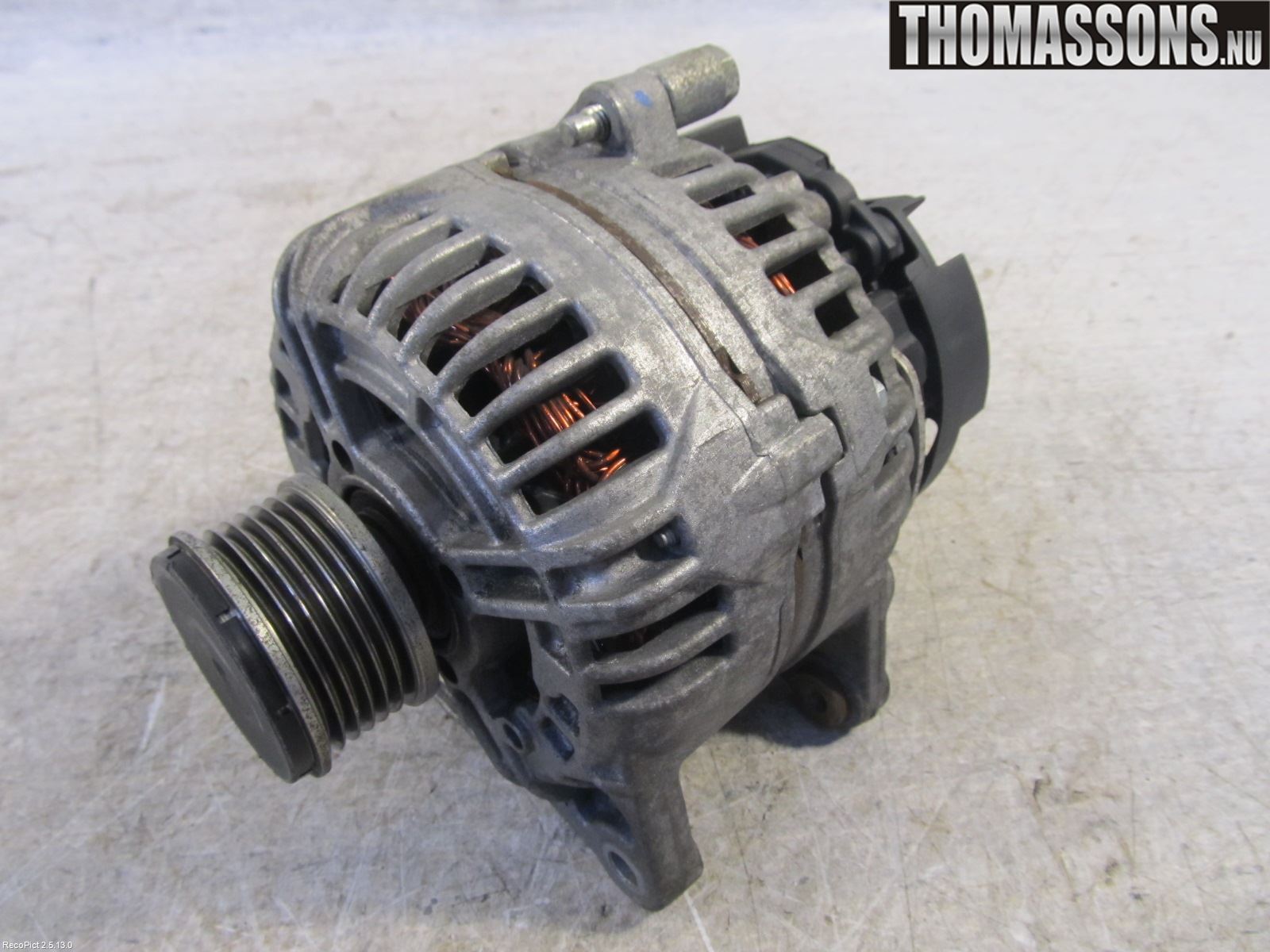 Nissan NV200/NV200 COMBI Generator