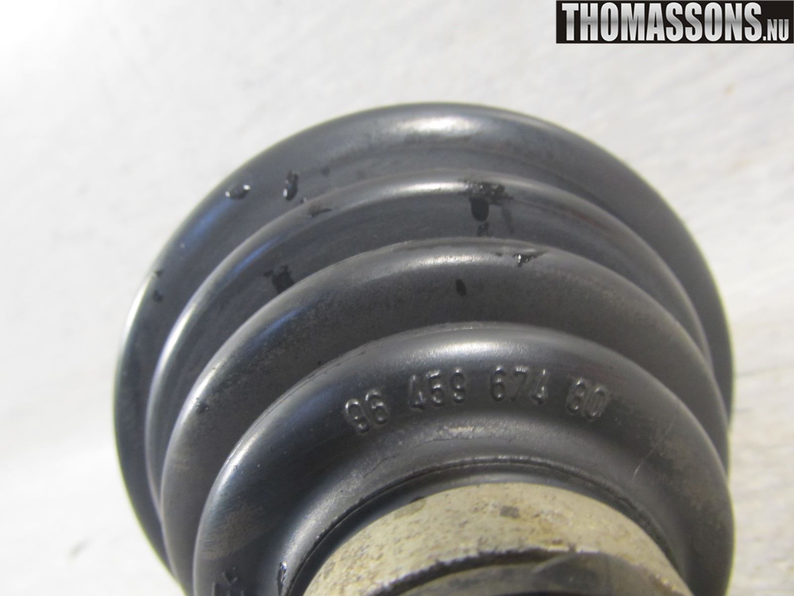 Peugeot 307     05-08 Drivaxel Fram Höger