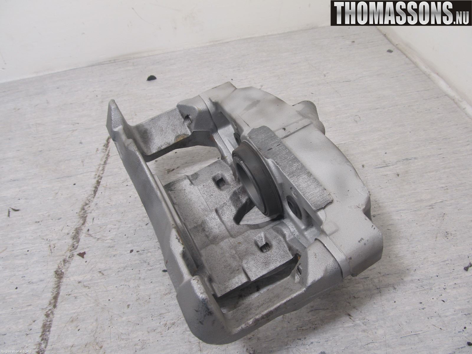 Volvo XC70 14-16 Bromsok Fram Vänster