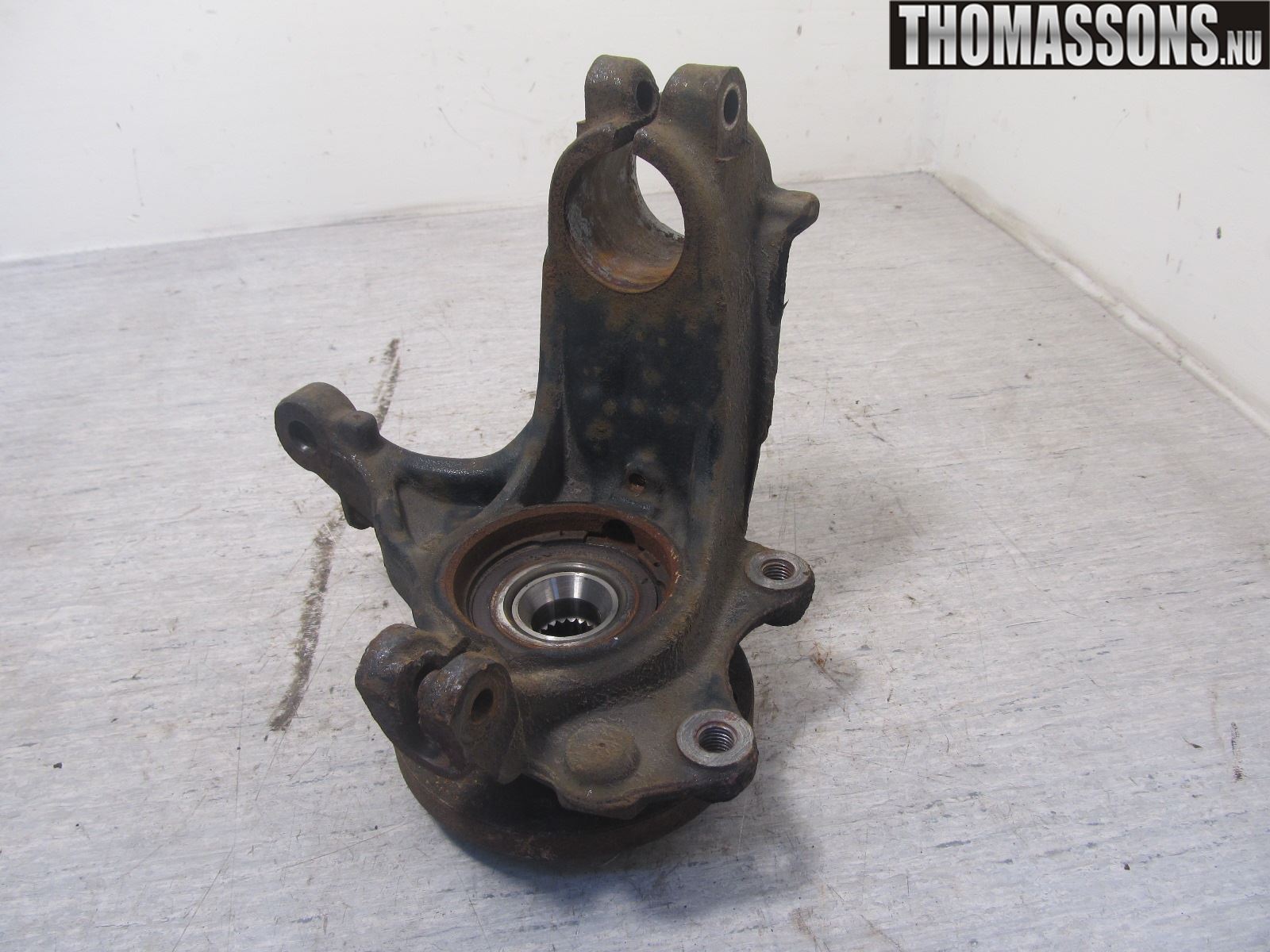 Peugeot 208 12-15 Styrspindel Lagerhus Vä