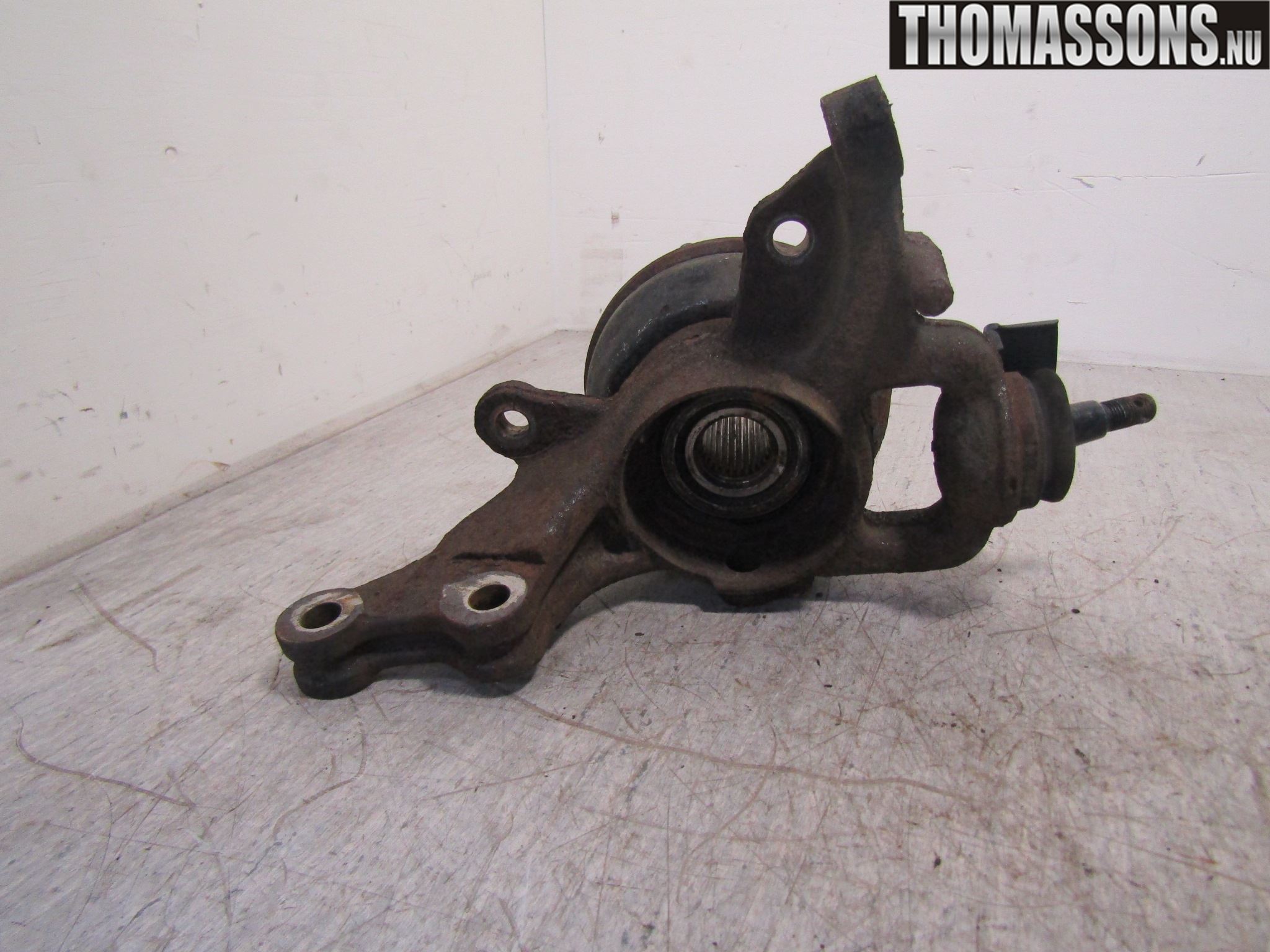 Kia CEED 06-12 Styrspindel Lagerhus Hö