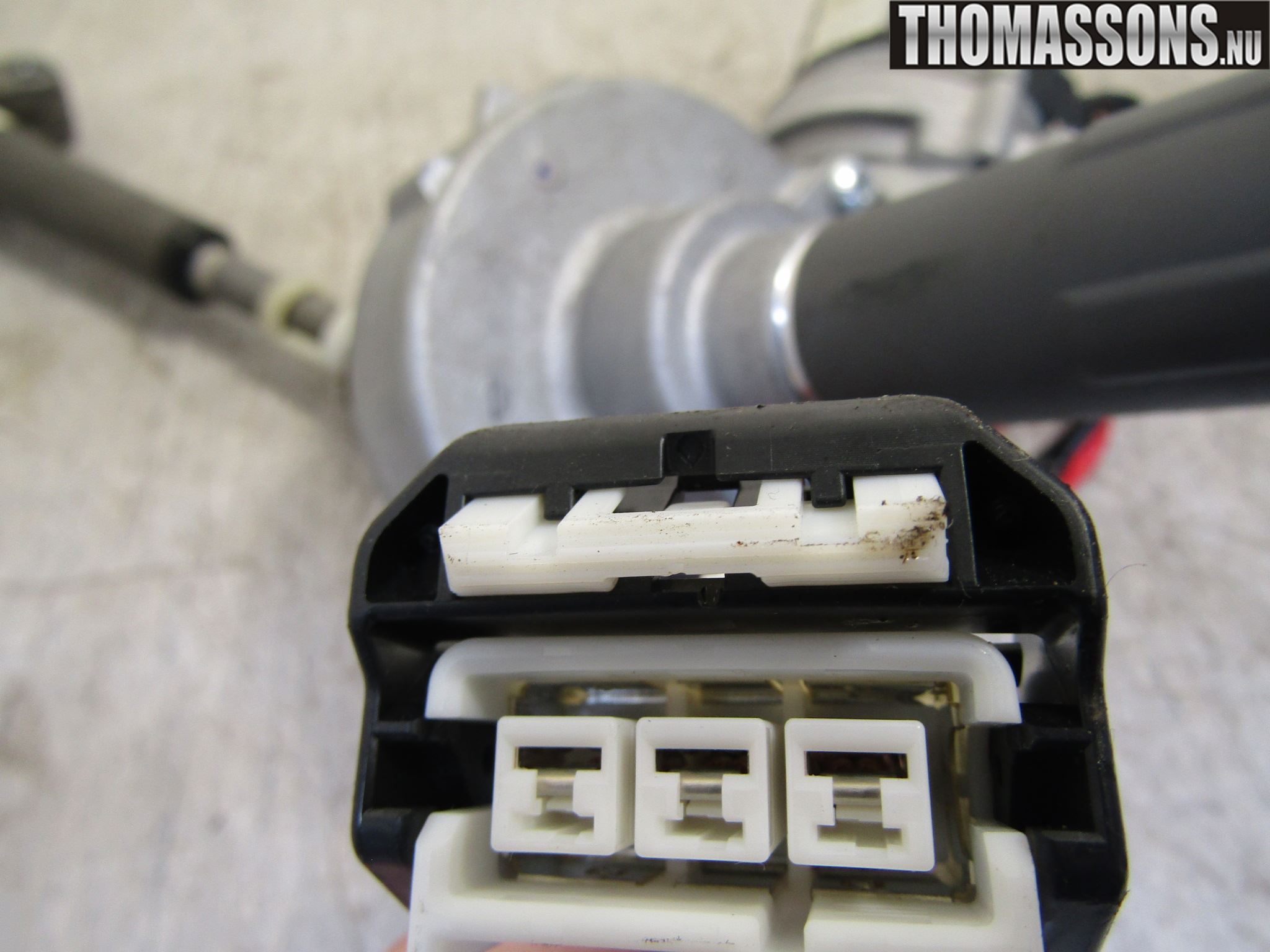 Toyota AVENSIS 09-15 Rattaxelagg Med Inb Servo