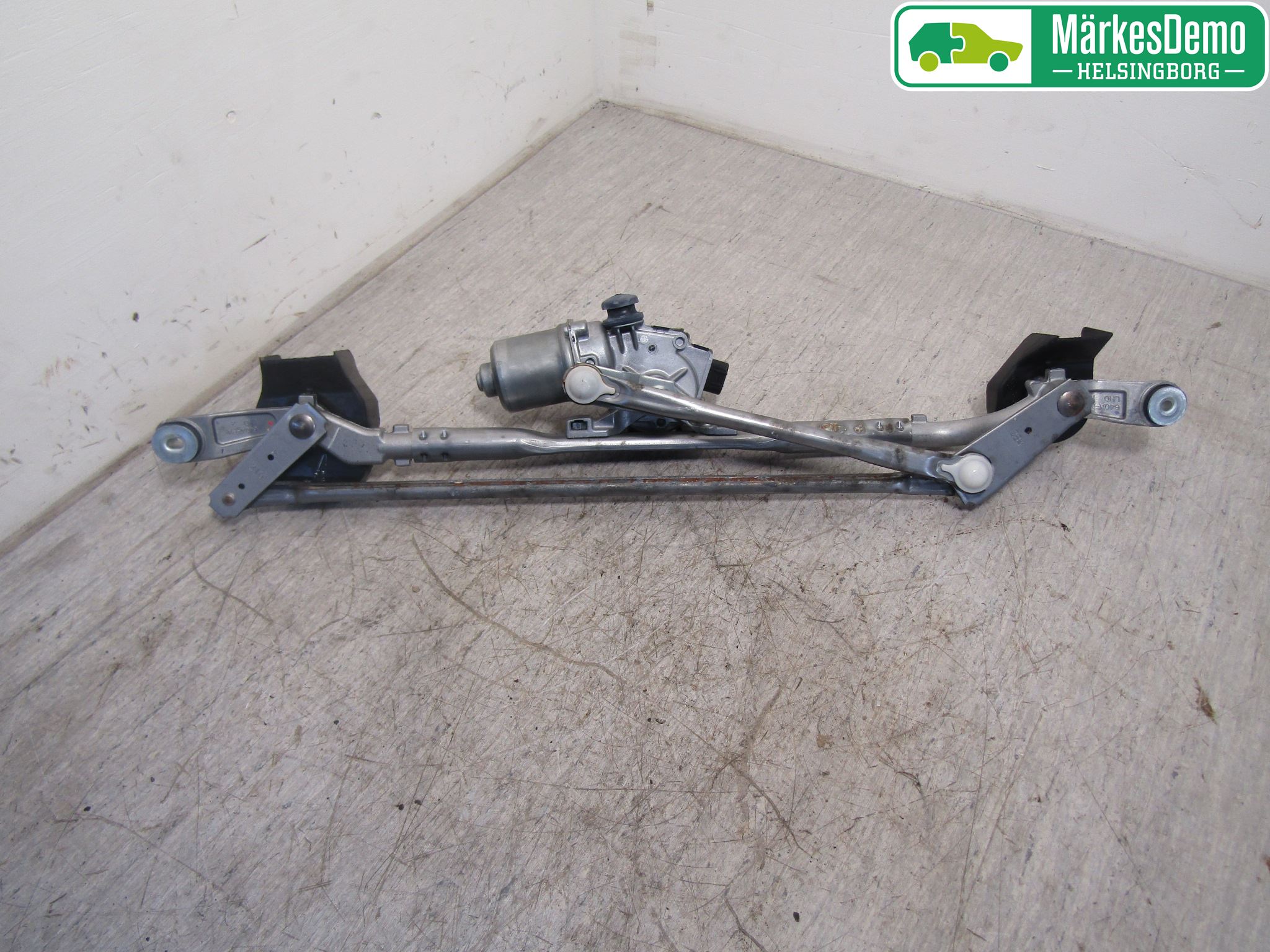 Toyota HILUX 05-16 Torkarmotor Vindruta