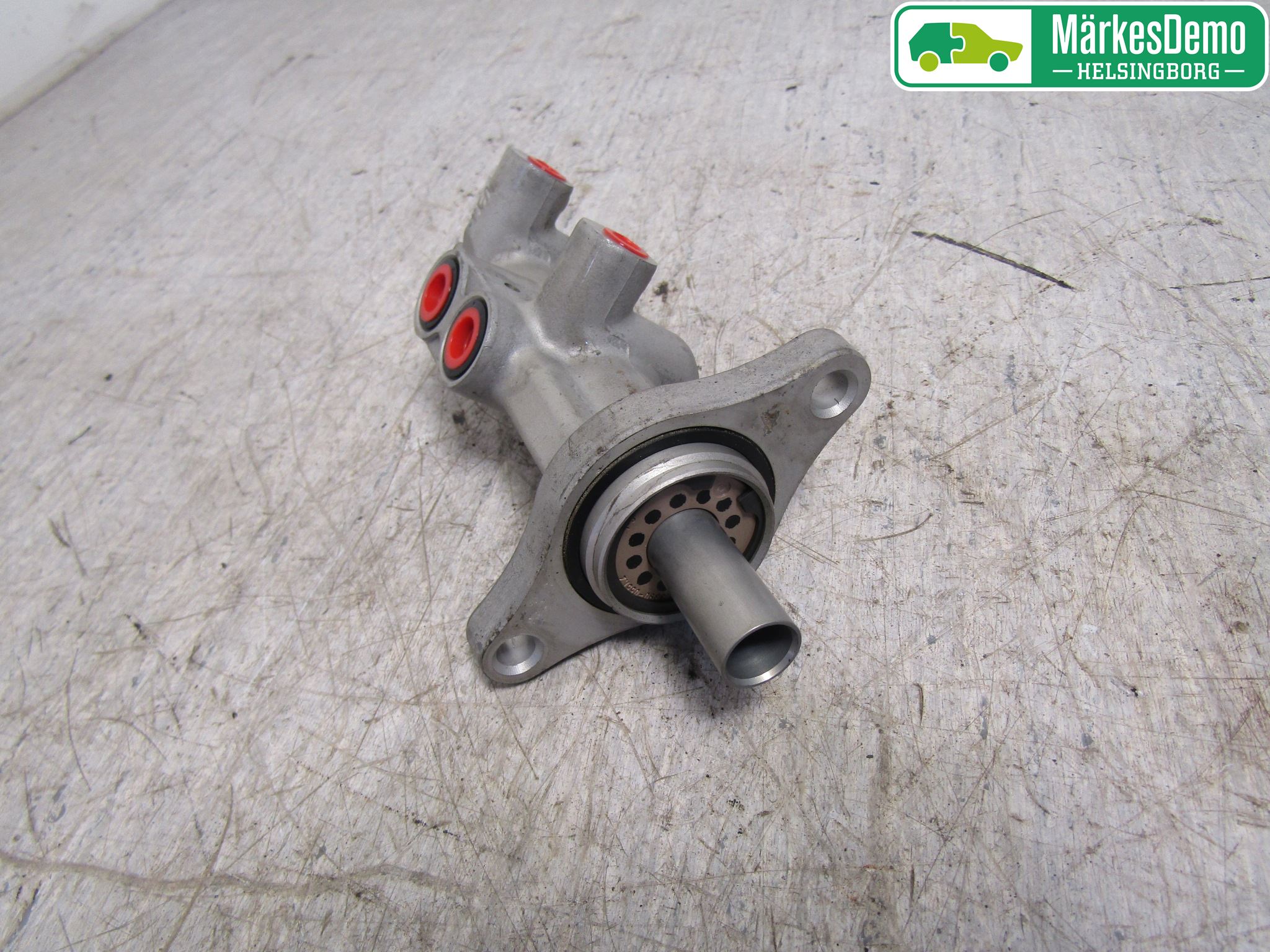 Nissan NAVARA 05-16 Broms Huvudcylinder