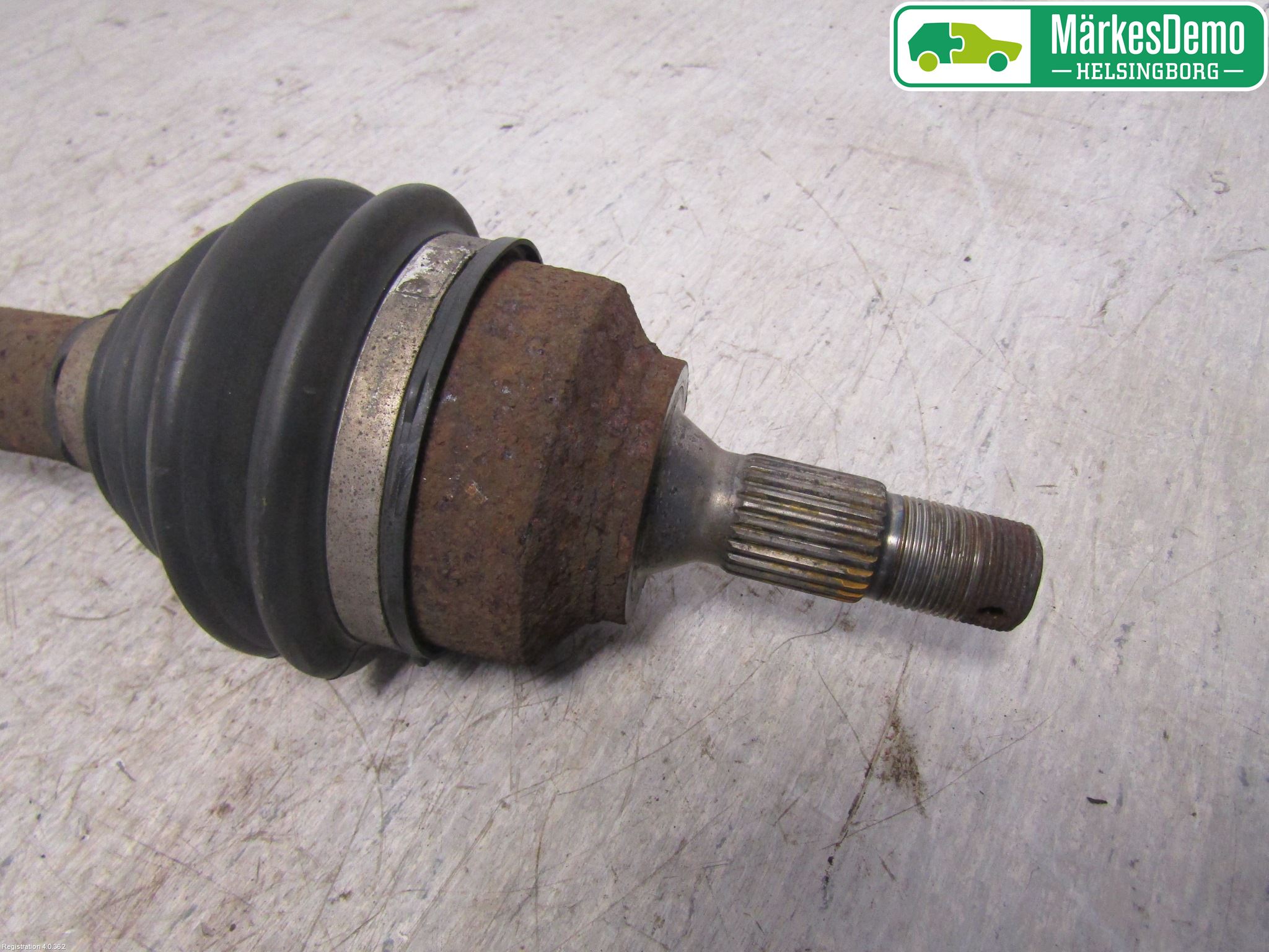 Peugeot 308 08-13 Drivaxel Fram Vänster