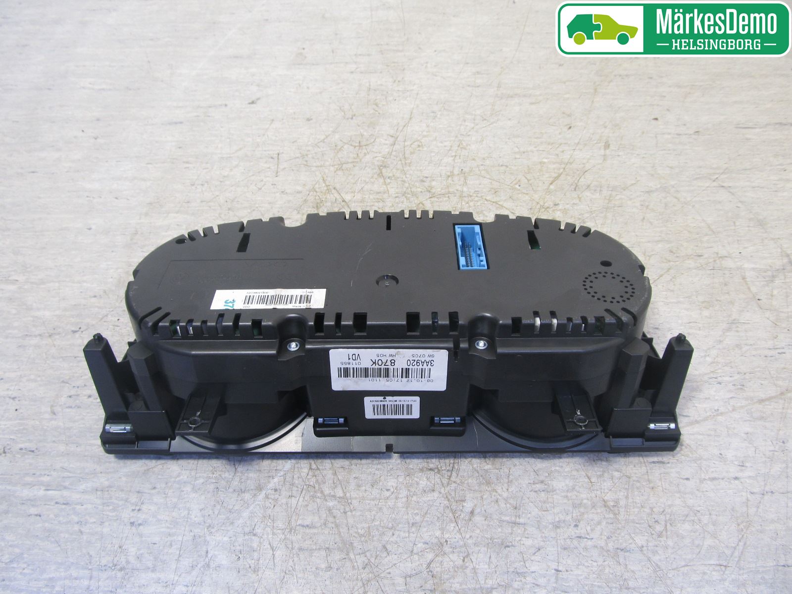 Volkswagen VW PASSAT 11-14 Instrument Komb