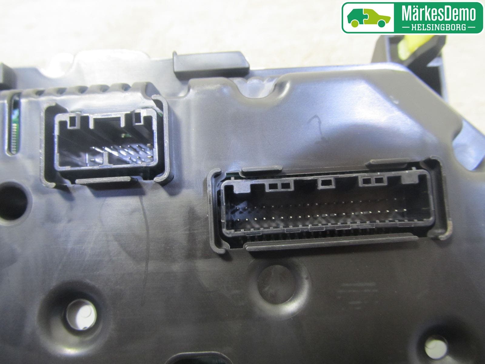 Toyota AURIS 13-19 Instrument Komb