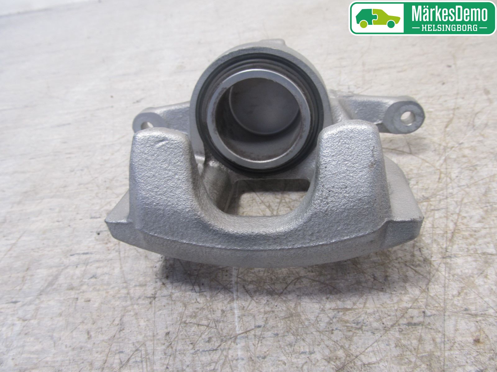 Toyota AURIS 13-19 Bromsok Fram Höger