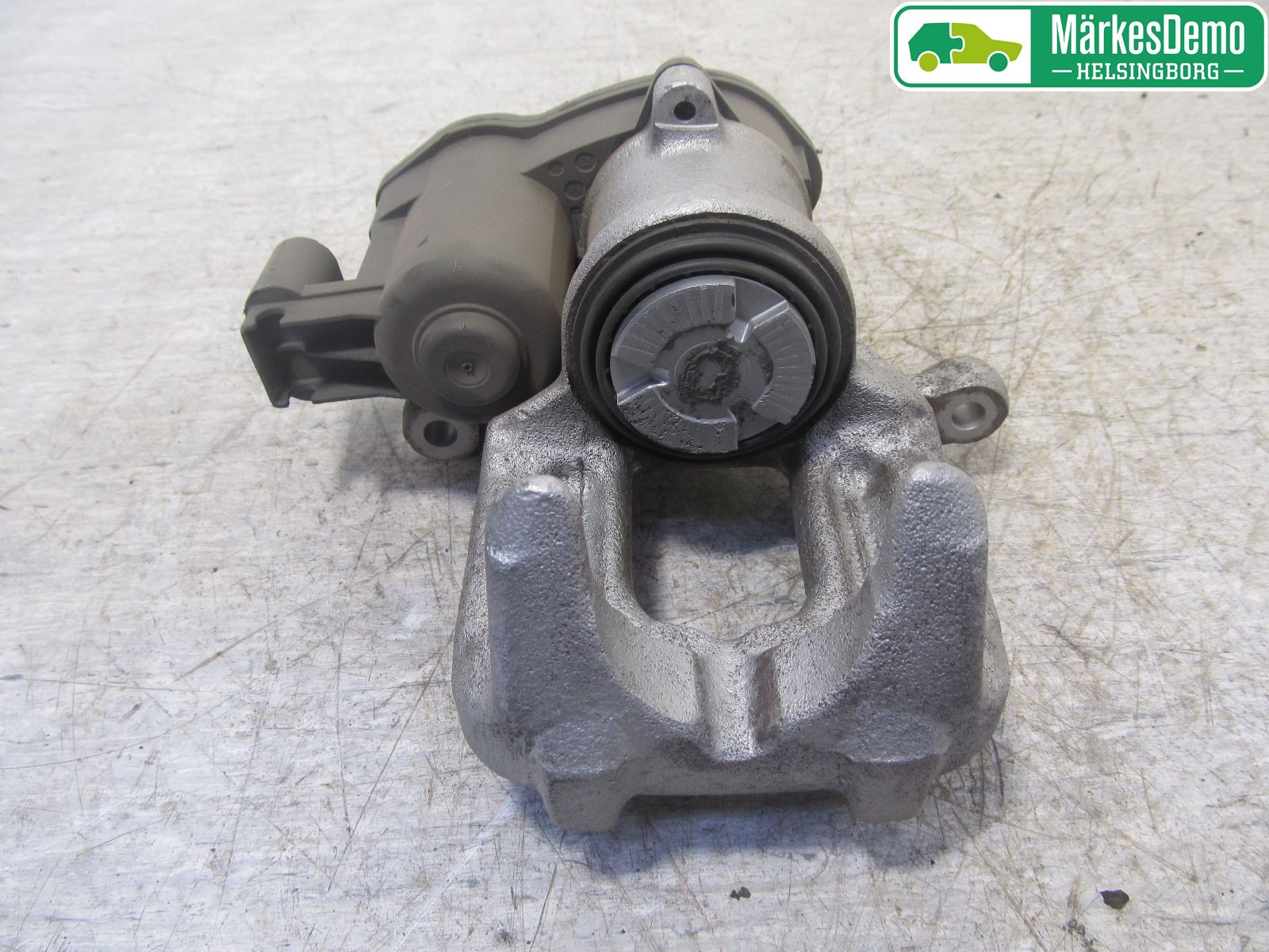 BMW 5 F10/F11/F18 09-17 Bromsok Bak Höger