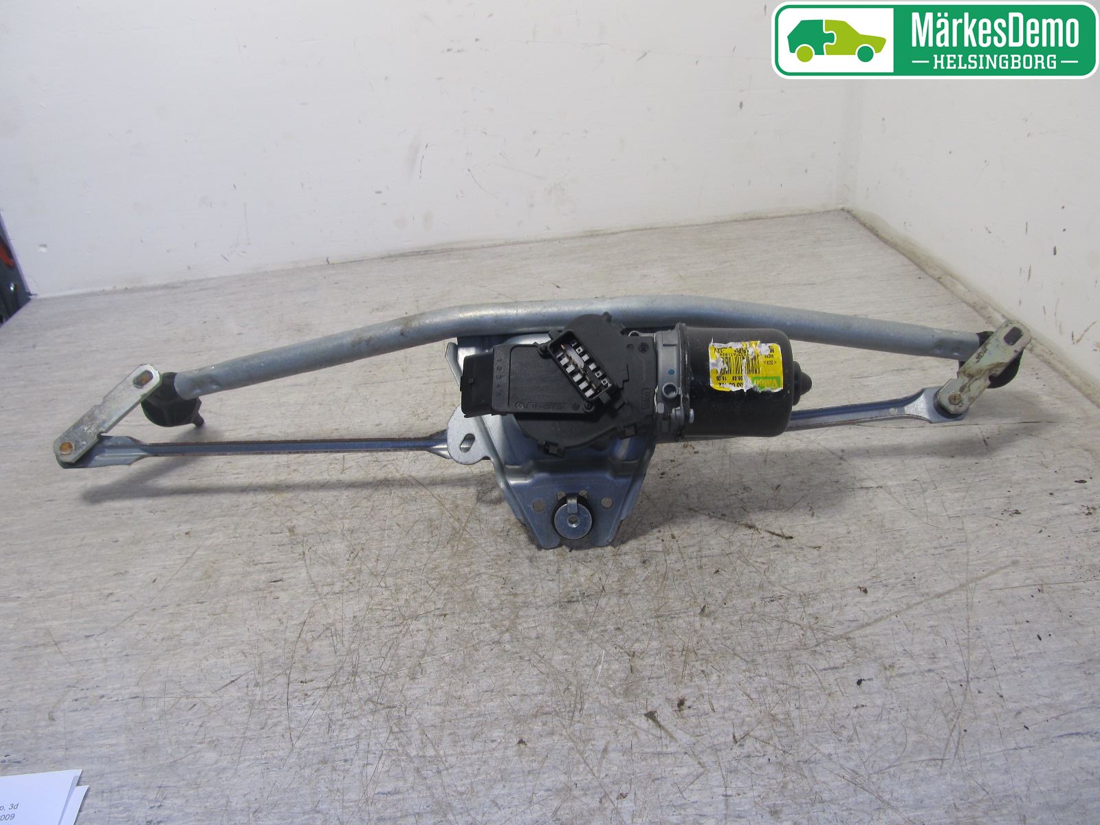 Nissan KUBISTAR Torkarmotor Vindruta