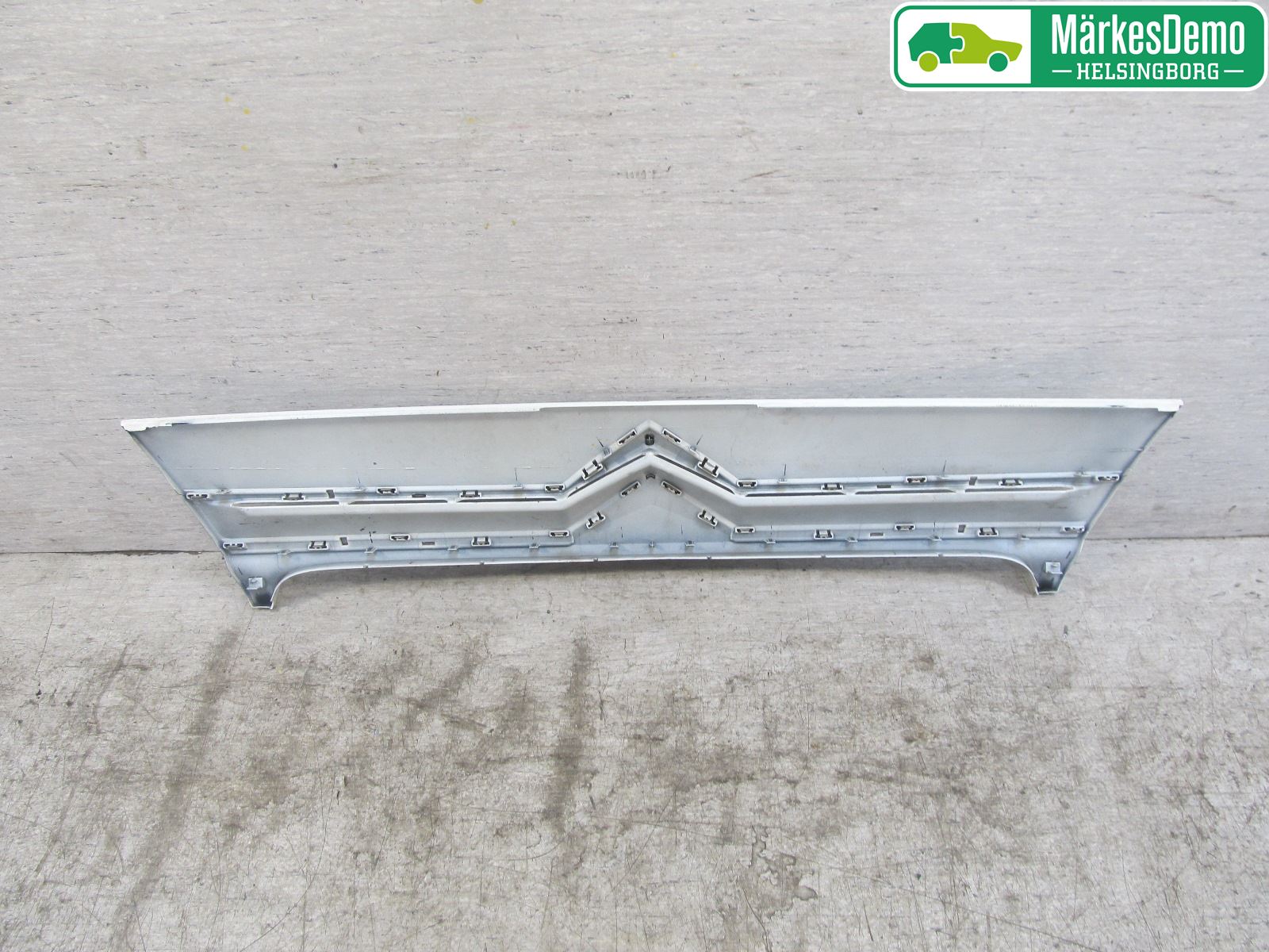 Citroen JUMPY 07-16 Grill Komp