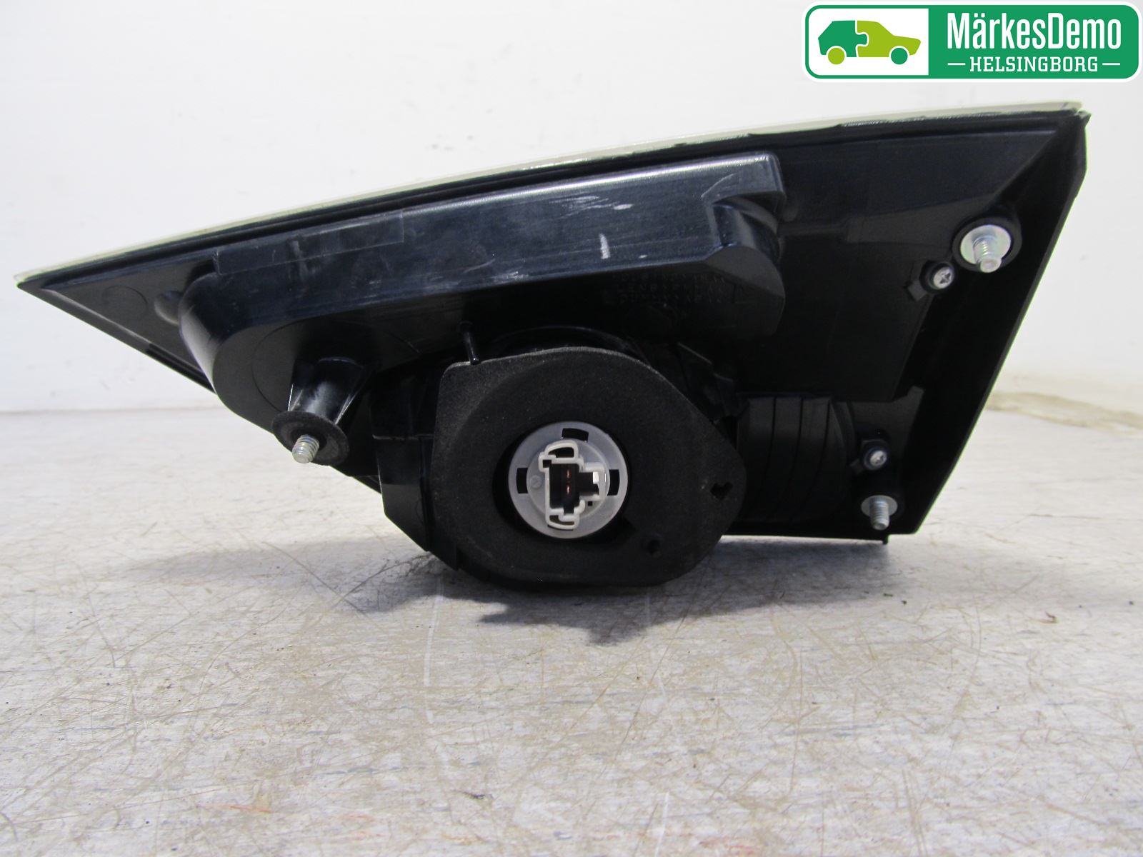 Mitsubishi OUTLANDER 07-12 Bakljus Lucka Vä